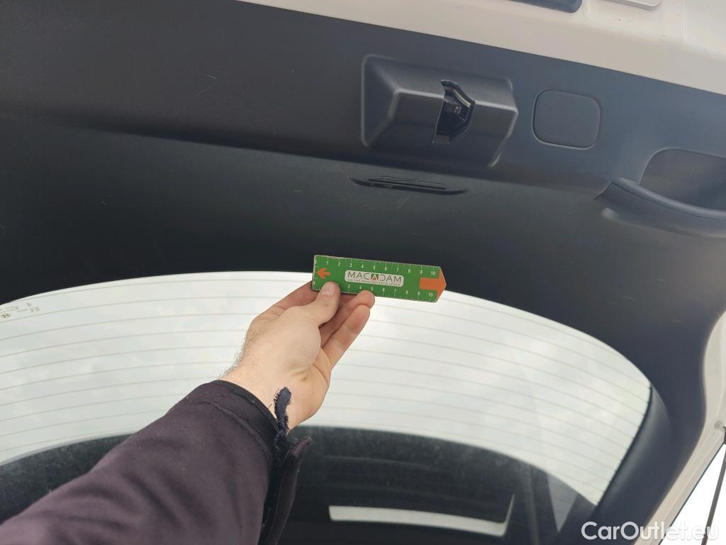  Hyundai   Ioniq HYUNDAI 5 / 2021 / 5P / todoterreno 58KWH Light RWD #23