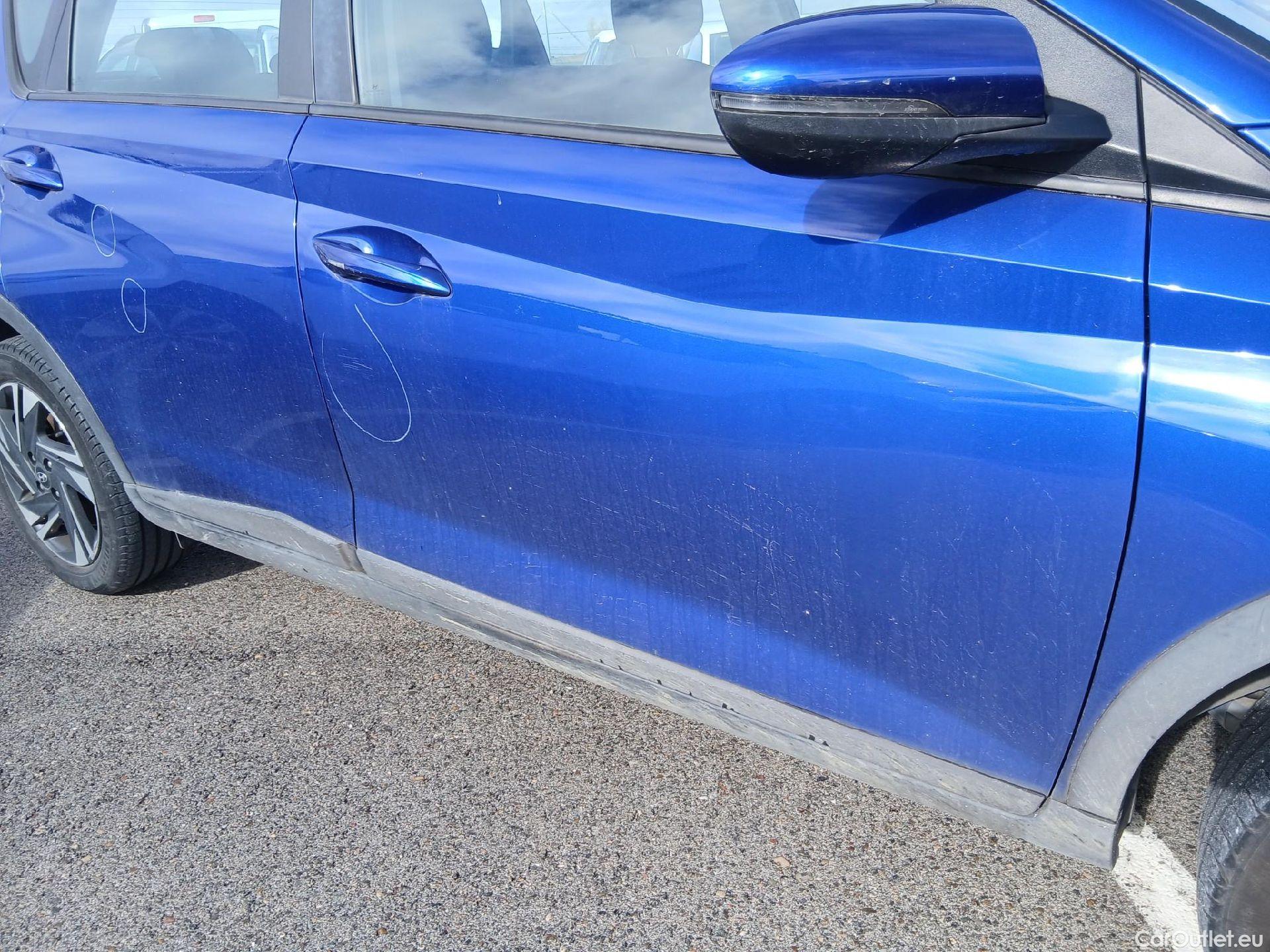  Hyundai  Bayon HYUNDAI  / 2021 / 5P / todoterreno 1.2 MPI Maxx #47