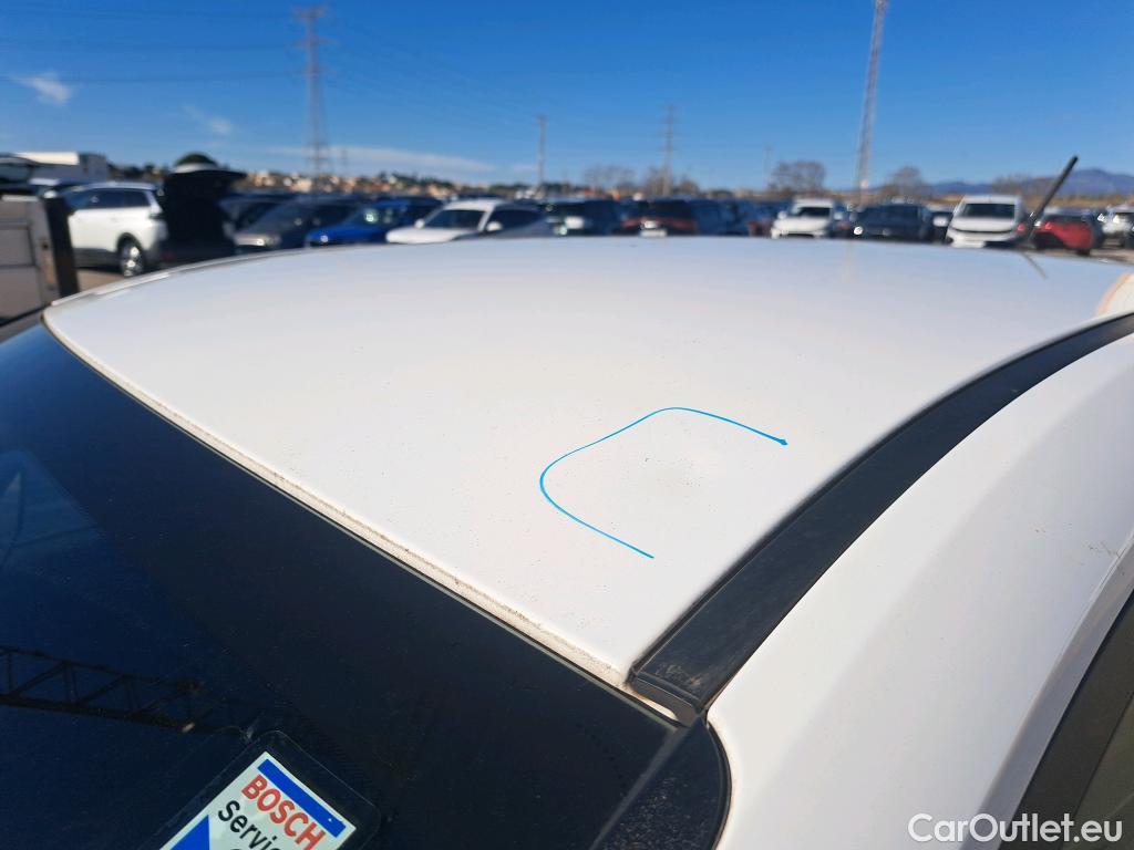  Hyundai  i20 HYUNDAI  / 2020 / 5P / berlina con portón 1.0 TGDI 74kW (100CV) 48V Essence #3