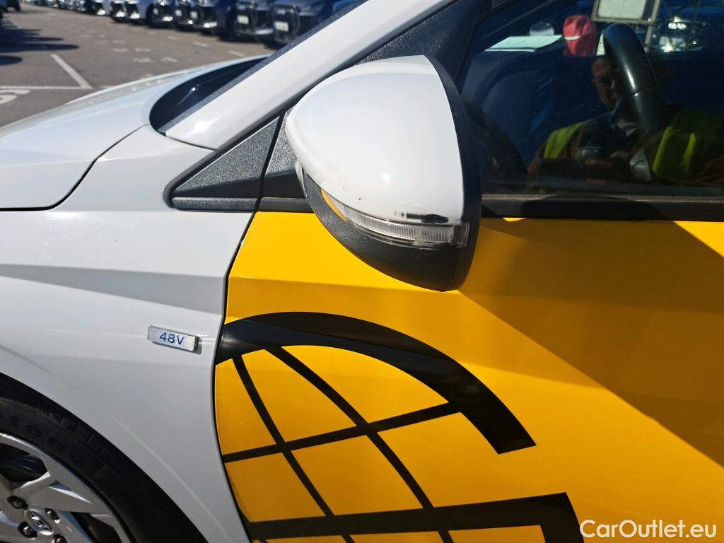  Hyundai  i20 HYUNDAI  / 2020 / 5P / berlina con portón 1.0 TGDI 74kW (100CV) 48V Essence #43