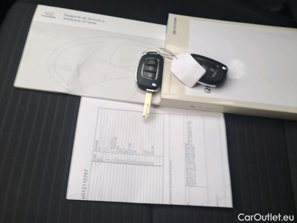  Hyundai  i20 HYUNDAI  / 2020 / 5P / berlina con portón 1.0 TGDI 74kW (100CV) Klass #8