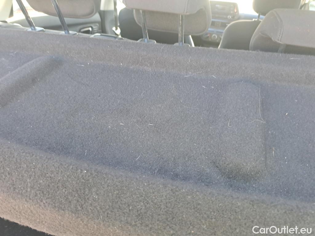  Hyundai  i20 HYUNDAI  / 2020 / 5P / berlina con portón 1.0 TGDI 74kW (100CV) 48V Essence #26