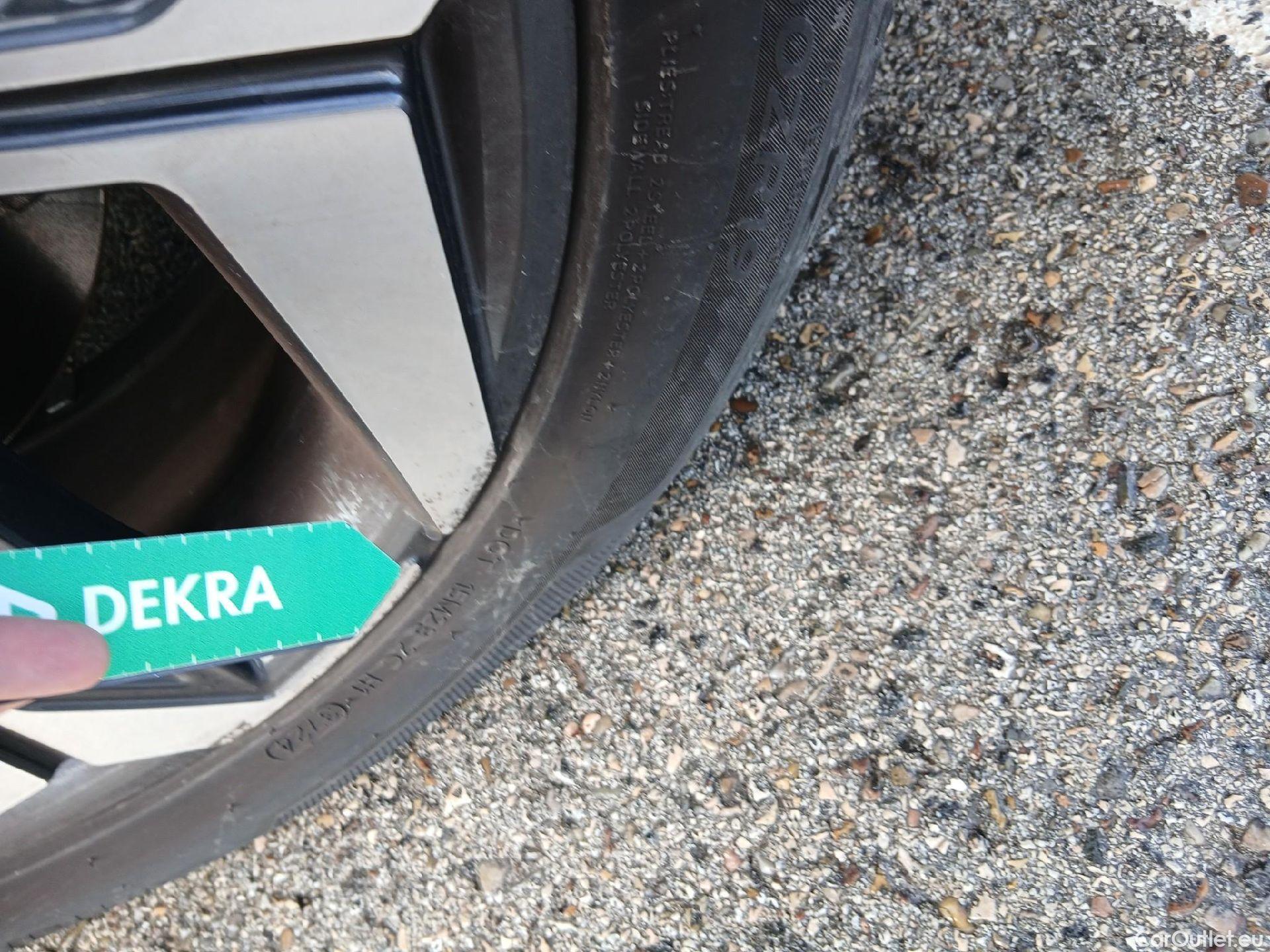  Hyundai  Tucson HYUNDAI  / 2020 / 5P / todoterreno 1.6 TGDI 169kW HEV Tecno Auto 2C #4