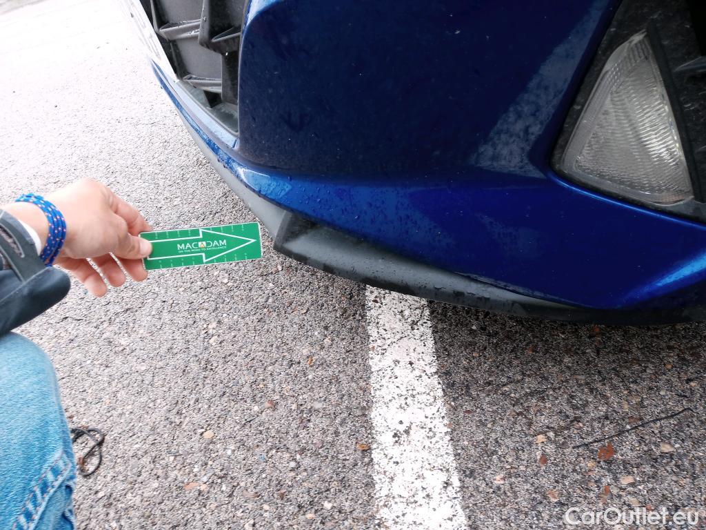  Hyundai  i20 HYUNDAI  / 2020 / 5P / berlina con portón 1.2 MPI SLX #8