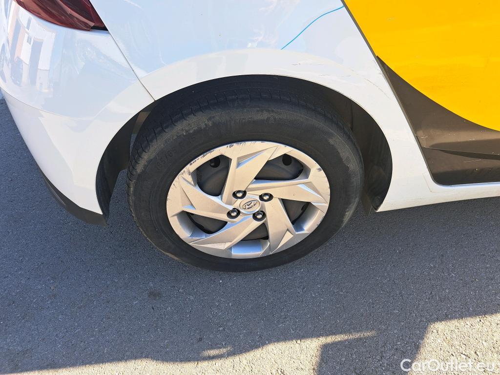  Hyundai  i20 HYUNDAI  / 2020 / 5P / berlina con portón 1.0 TGDI 74kW (100CV) 48V Essence #33