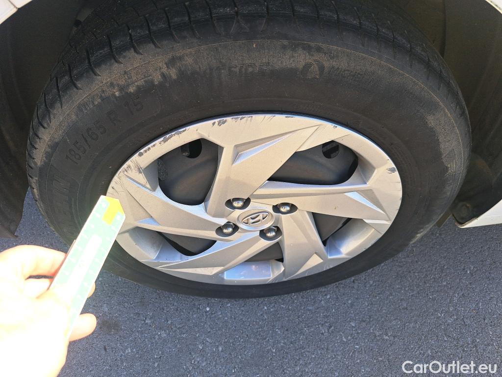  Hyundai  i20 HYUNDAI  / 2020 / 5P / berlina con portón 1.0 TGDI 74kW (100CV) 48V Essence #34