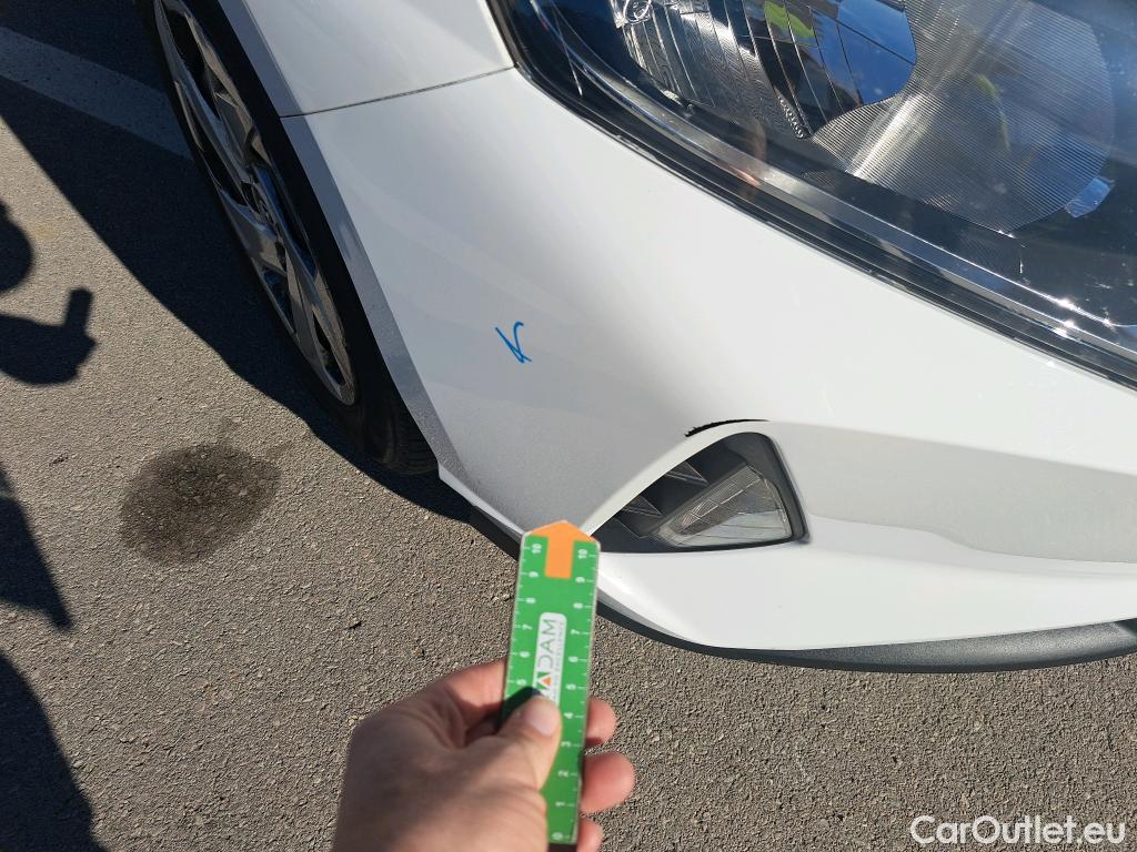  Hyundai  i20 HYUNDAI  / 2020 / 5P / berlina con portón 1.0 TGDI 74kW (100CV) 48V Essence #25