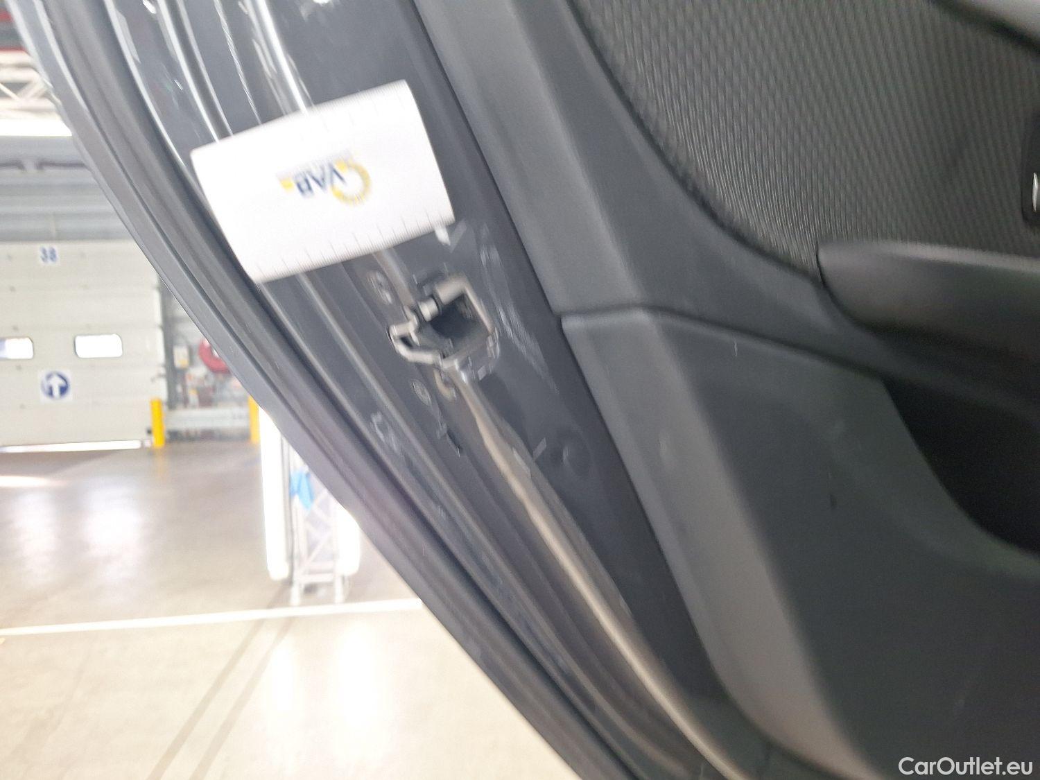  Bmw  Serie 2 BMW, 2-serie GranTour '18, BMW 2 Reeks Gran Tourer 216d (85kW) Aut. 5d #28