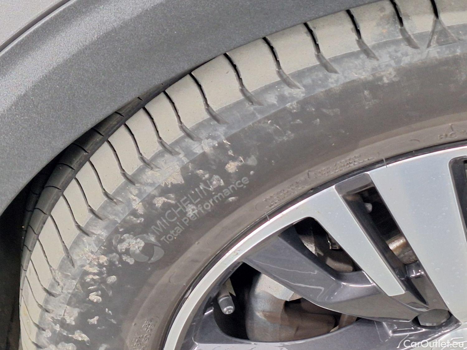  Peugeot  5008 Peugeot,  FL'20, Peugeot  1.5 BlueHDi 96kW S&S EAT8 Allure Pack #63