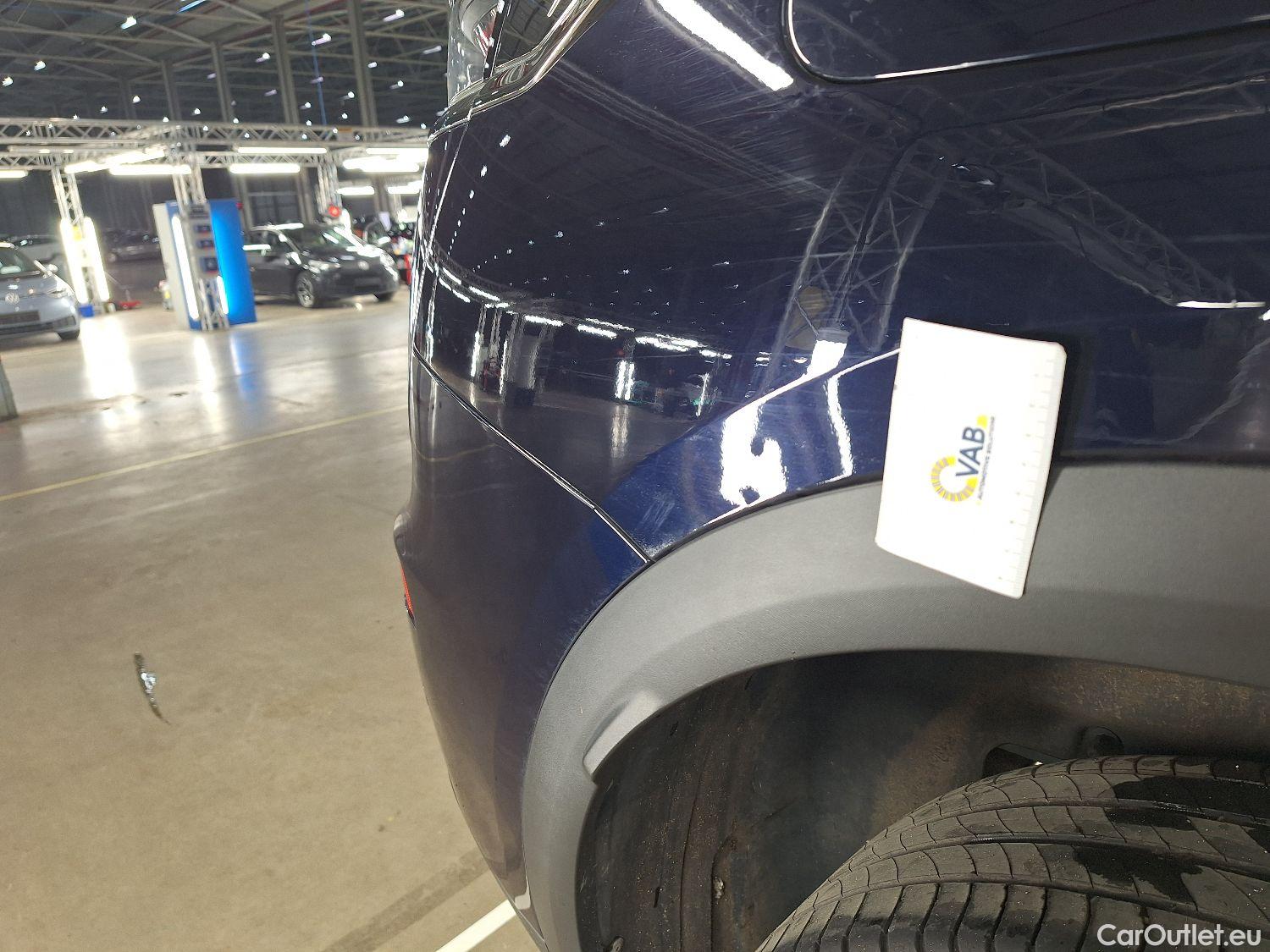  DS  DS7 DS,  CB '17, DS 7 Crossback 1.2 PureTech 130 Automatic So Chic  #28