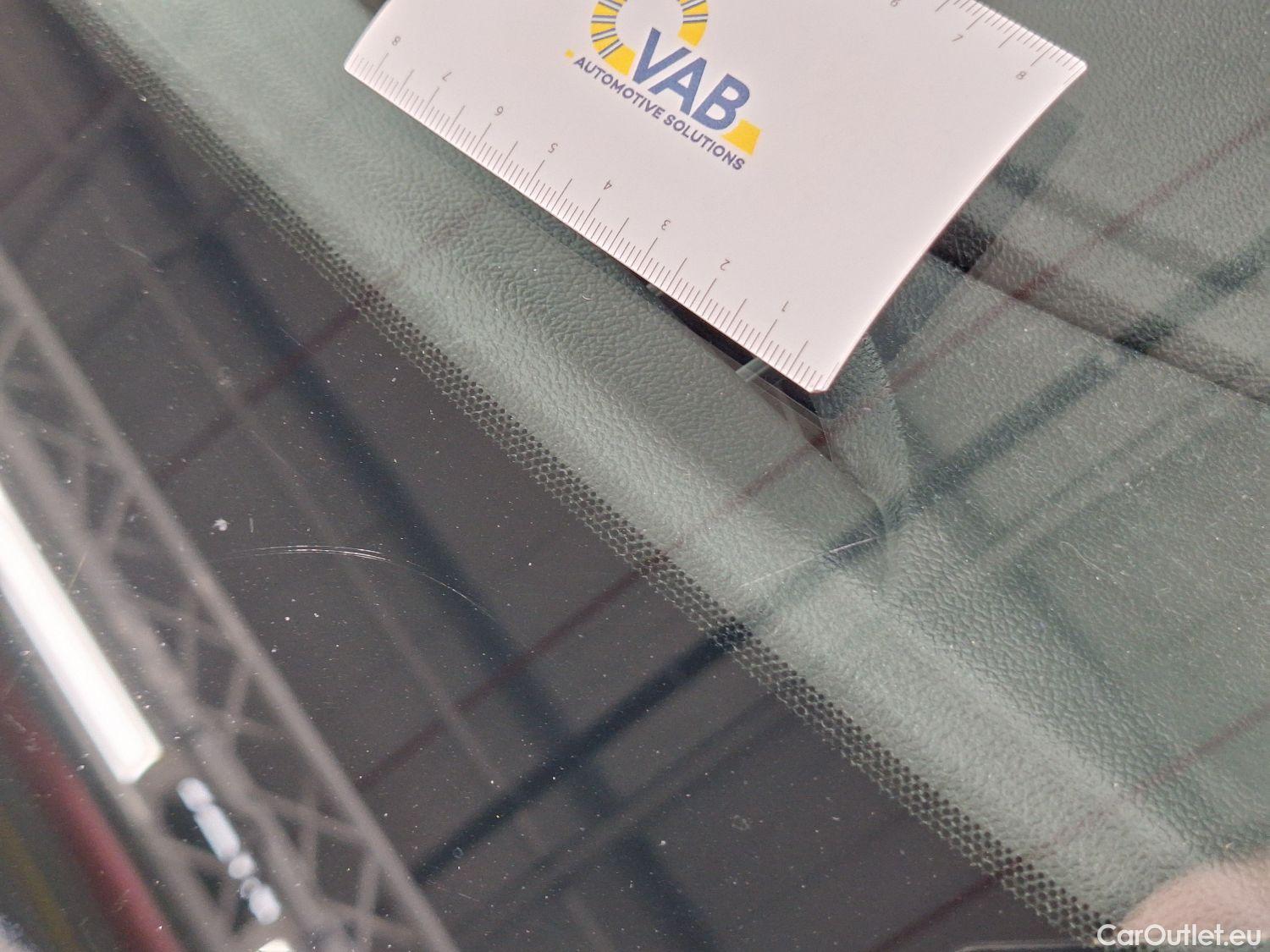  Ford  Focus Ford,  '18, Ford  1.0i EcoB. 74kW Trend Ed. Business 5d #9