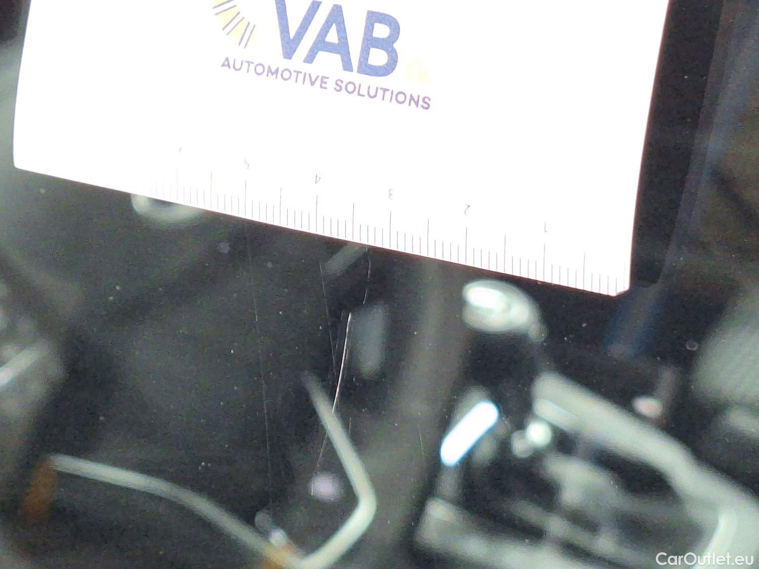  Ford  Focus Ford,  '18, Ford  1.0i EcoB. 74kW Trend Ed. Business 5d #6