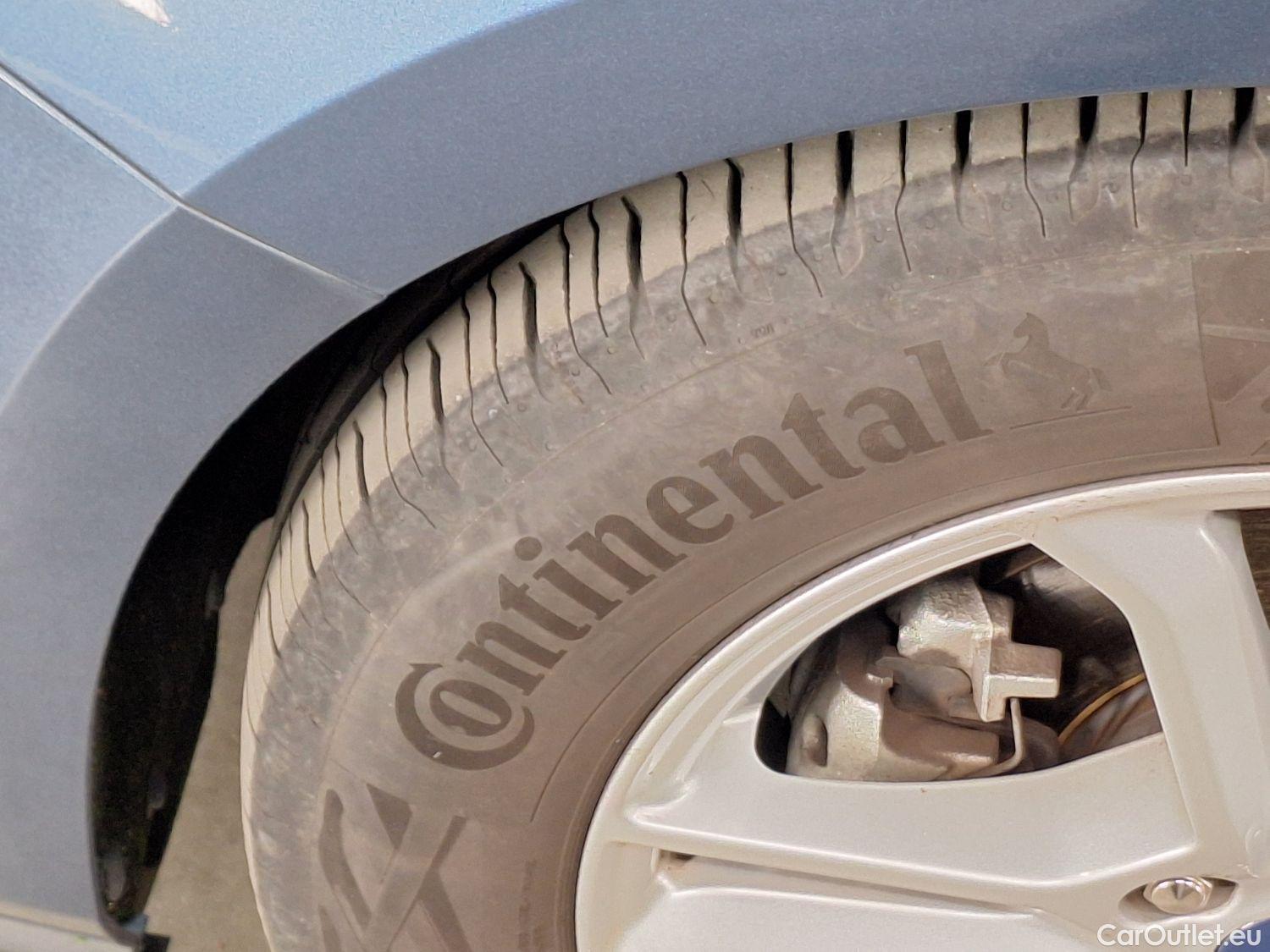  Ford  Focus Ford,  '18, Ford  1.0i EcoB. 74kW Trend Ed. Business 5d #15