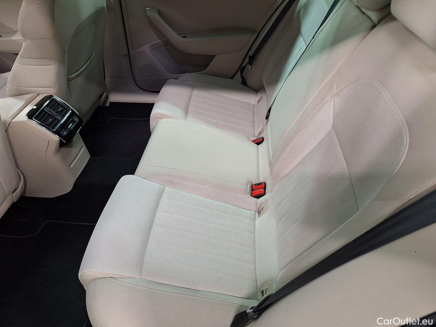  Skoda  Superb Skoda,  Combi FL'19, Skoda  Combi 1.4 TSI iV 160kW DSG6 Style 5d #33