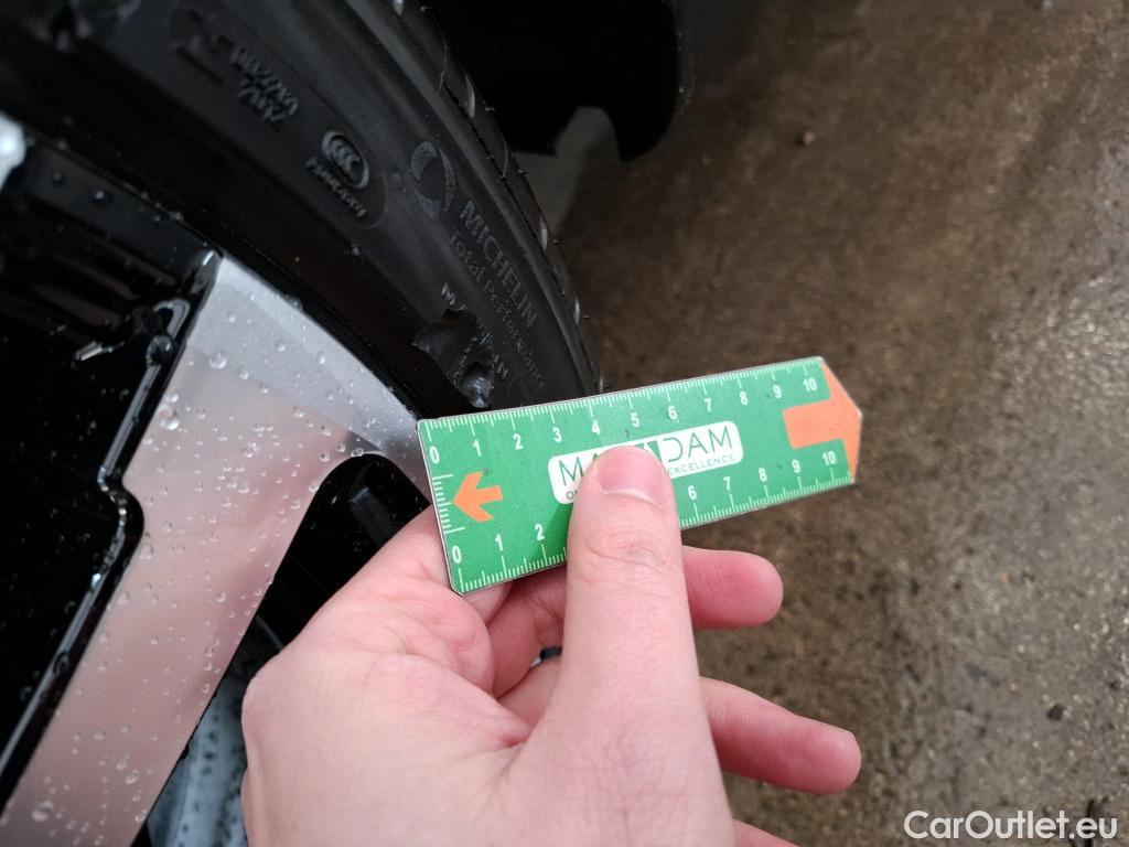  Mini  Cooper MINI Mini / 2021 / 5P / Berline  Edition Camden 136 ch BVA7 #14