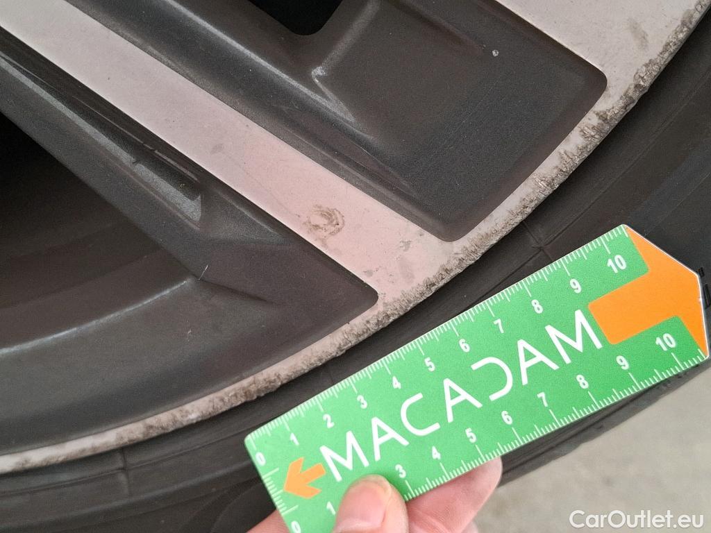  Bmw  Serie 1 Série 1 Berline 116 d Luxury 1.5 115CV BVA7 E6d #18