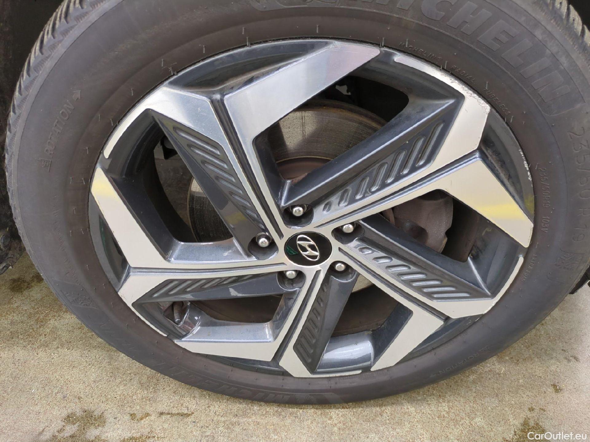  Hyundai  Tucson HYUNDAI  / 2020 / 5P / SUV 1.6 PHEV 265 HTRAC EXECUTIVE 4WD AUTO #10