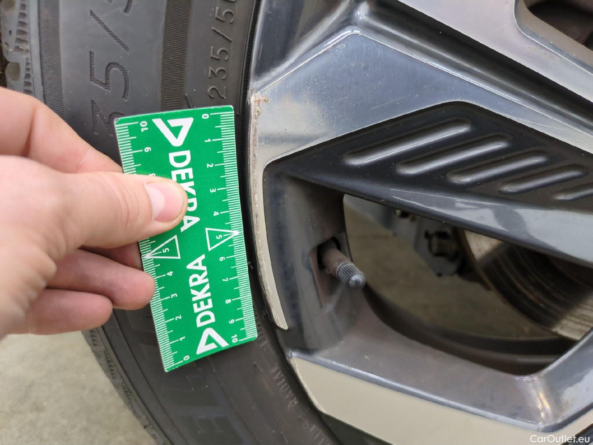  Hyundai  Tucson HYUNDAI  / 2020 / 5P / SUV 1.6 PHEV 265 HTRAC EXECUTIVE 4WD AUTO #32