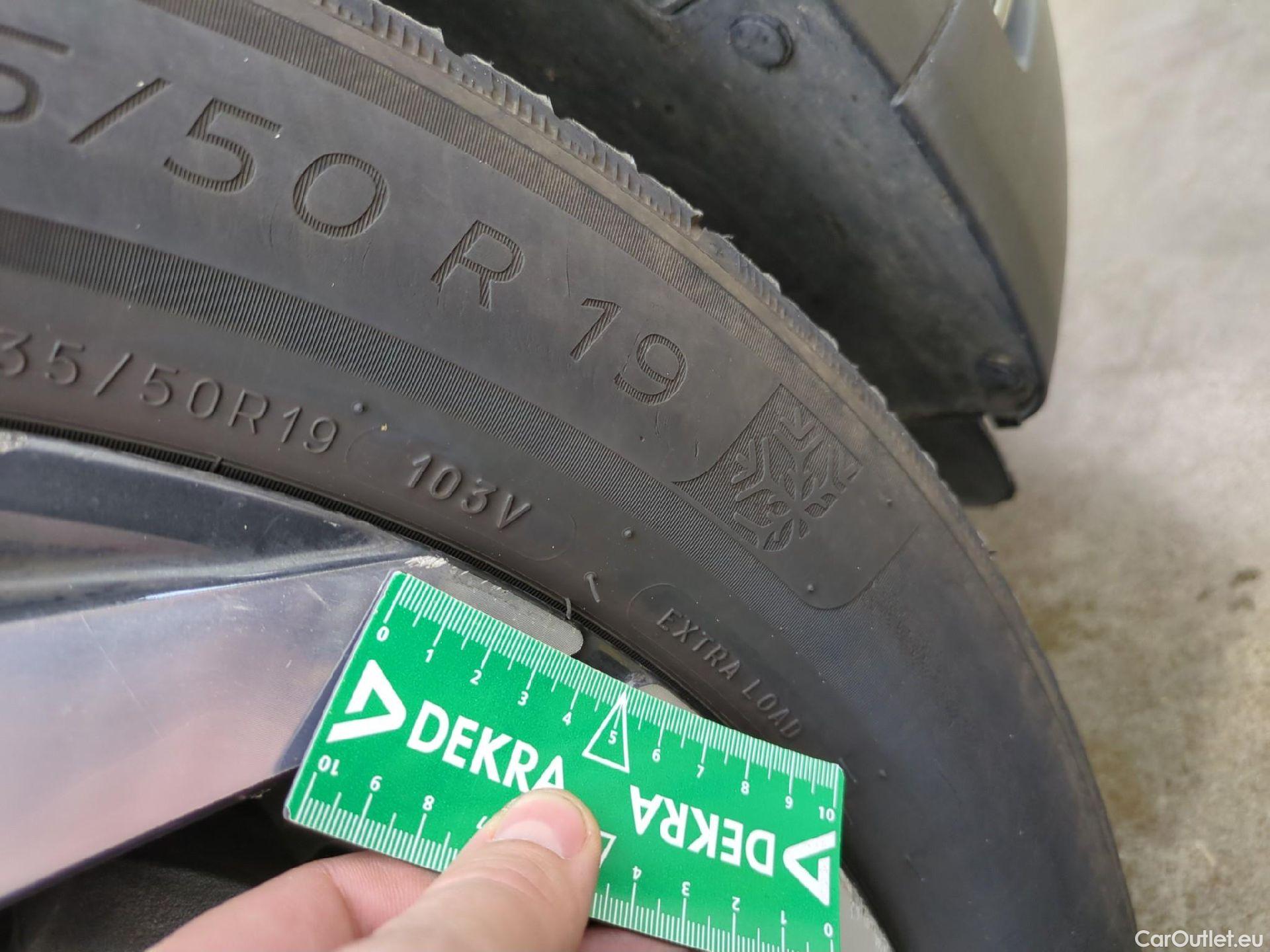  Hyundai  Tucson HYUNDAI  / 2020 / 5P / SUV 1.6 PHEV 265 HTRAC EXECUTIVE 4WD AUTO #12