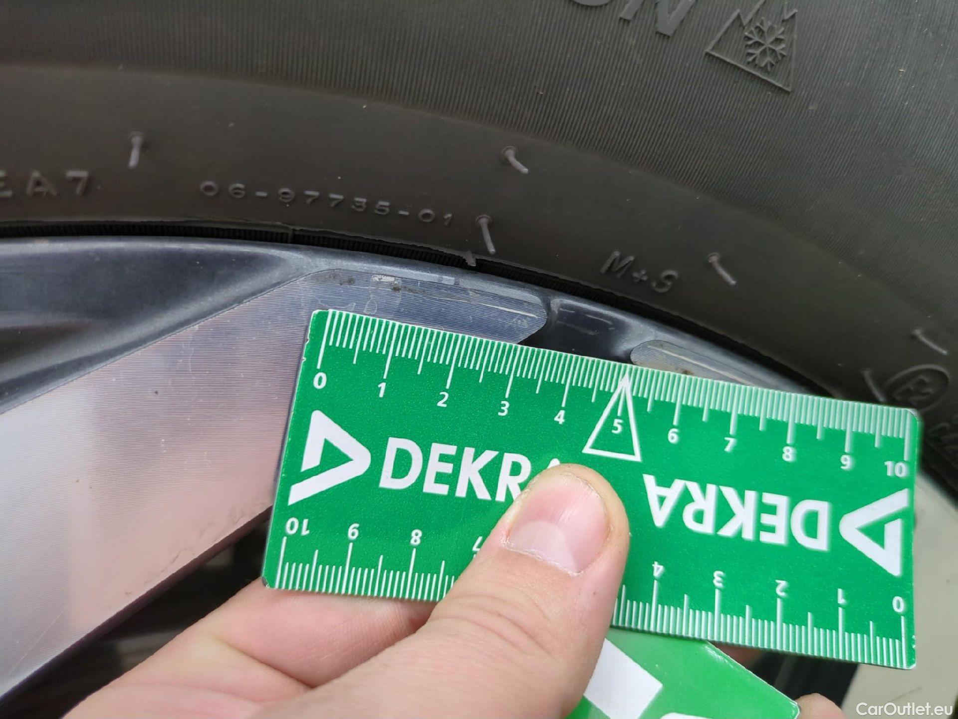  Hyundai  Tucson HYUNDAI  / 2020 / 5P / SUV 1.6 PHEV 265 HTRAC EXECUTIVE 4WD AUTO #25