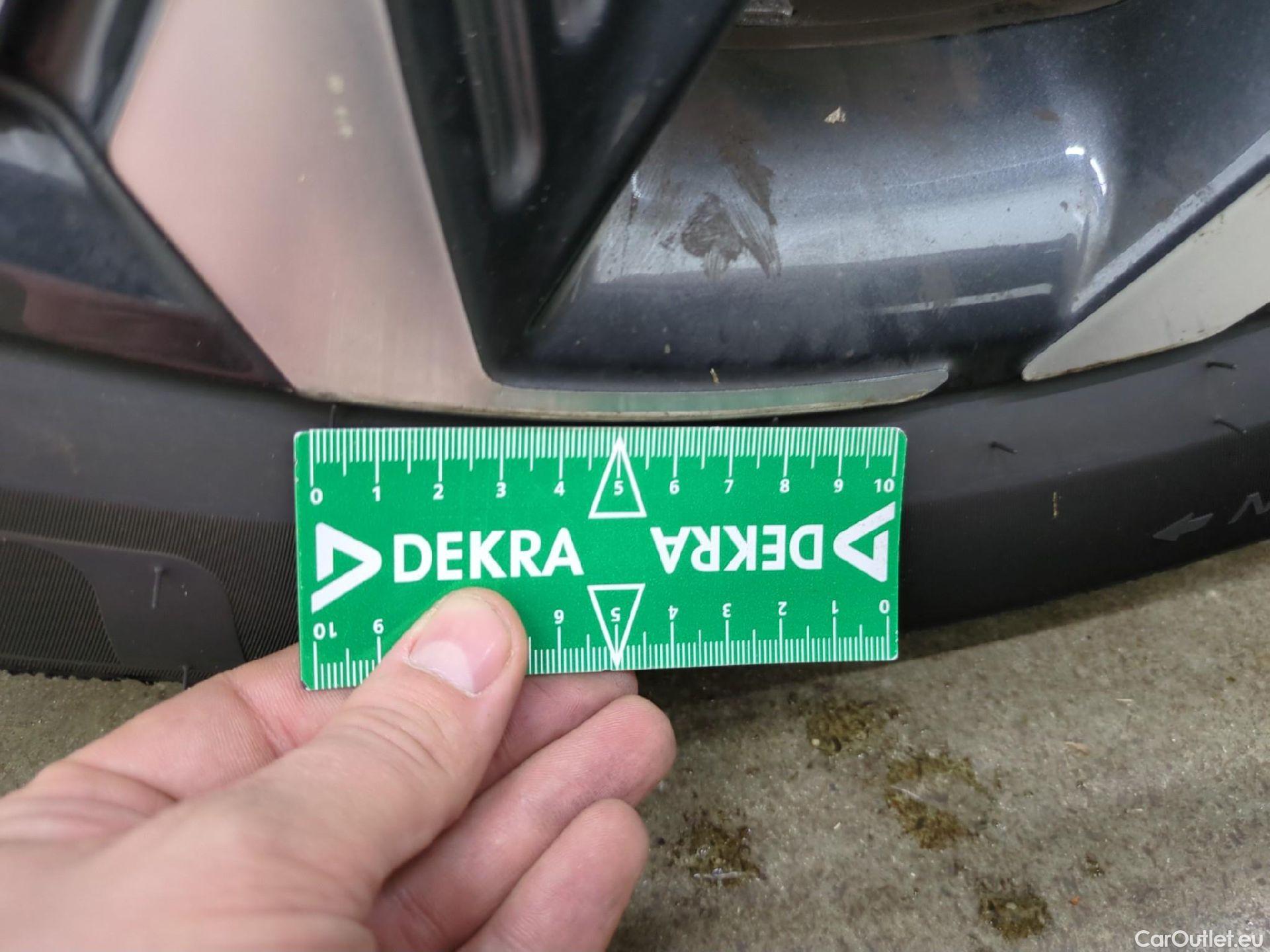  Hyundai  Tucson HYUNDAI  / 2020 / 5P / SUV 1.6 PHEV 265 HTRAC EXECUTIVE 4WD AUTO #34