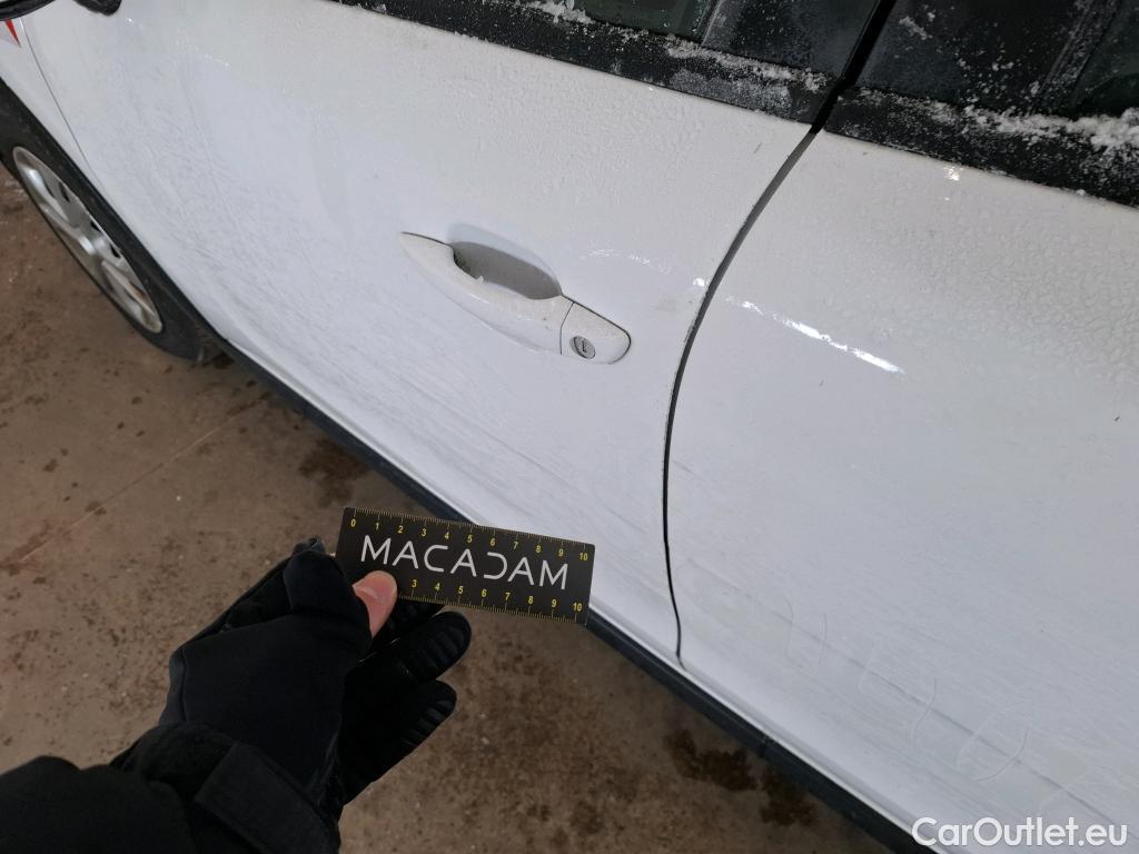  Citroen  C3  Société Feel 1.5 BlueHDI 100CV BVM6 E6d #39