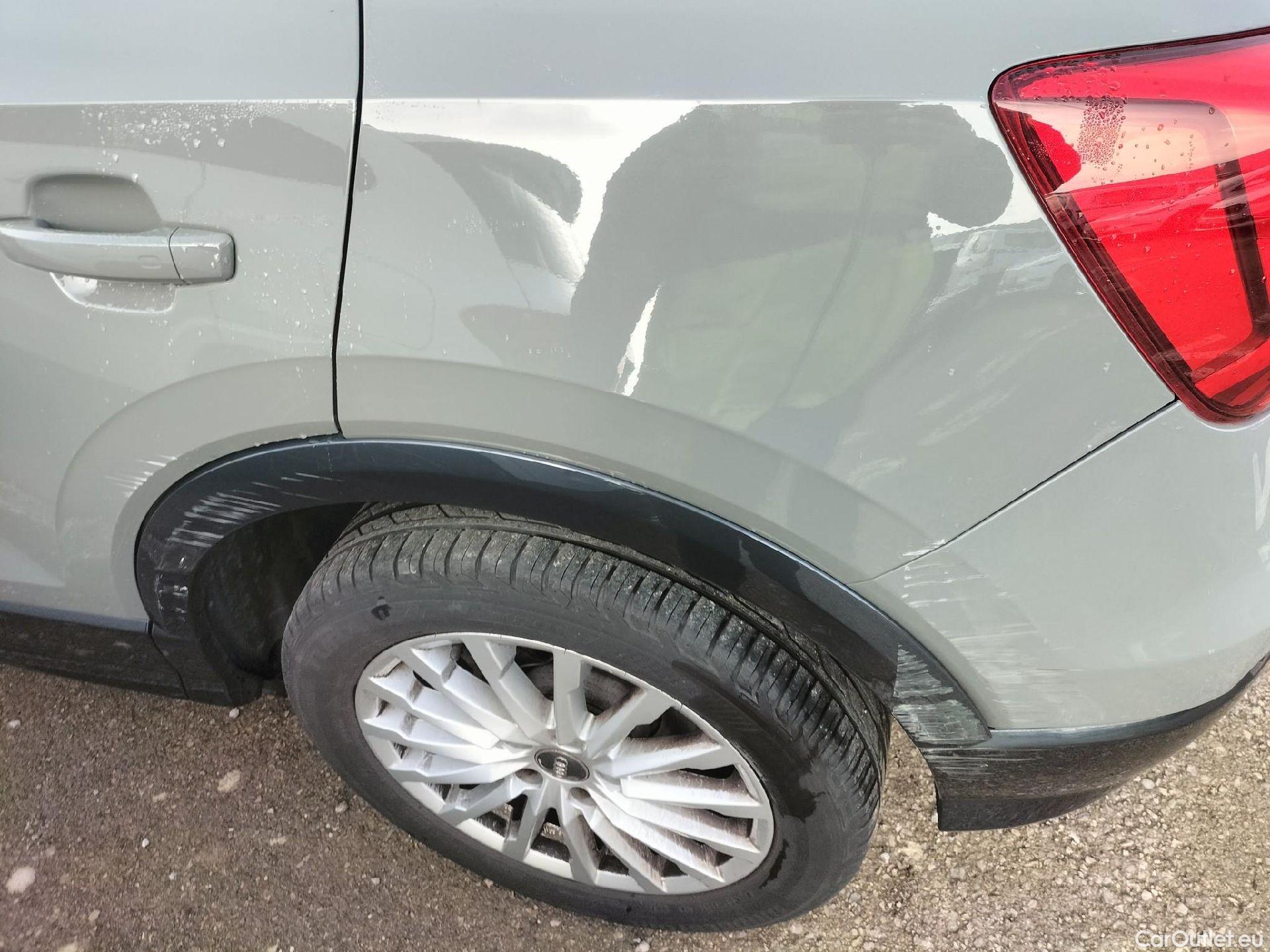  Audi  Q2 AUDI  / 2016 / 5P / todoterreno Design 30 TFSI 85kW (116CV) #29