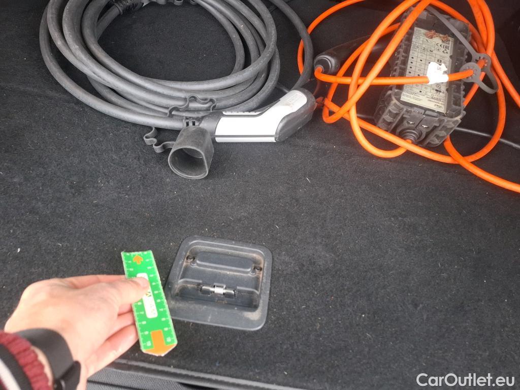  Peugeot  3008 PEUGEOT   2020  5P  SUV 16 HYBRID 225 EEAT8 Allure Pack #2