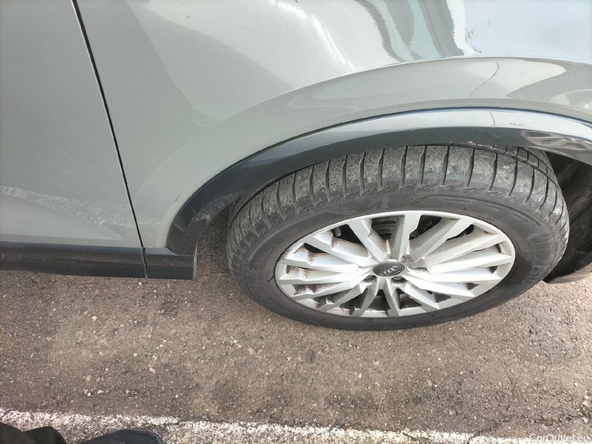  Audi  Q2 AUDI  / 2016 / 5P / todoterreno Design 30 TFSI 85kW (116CV) #61