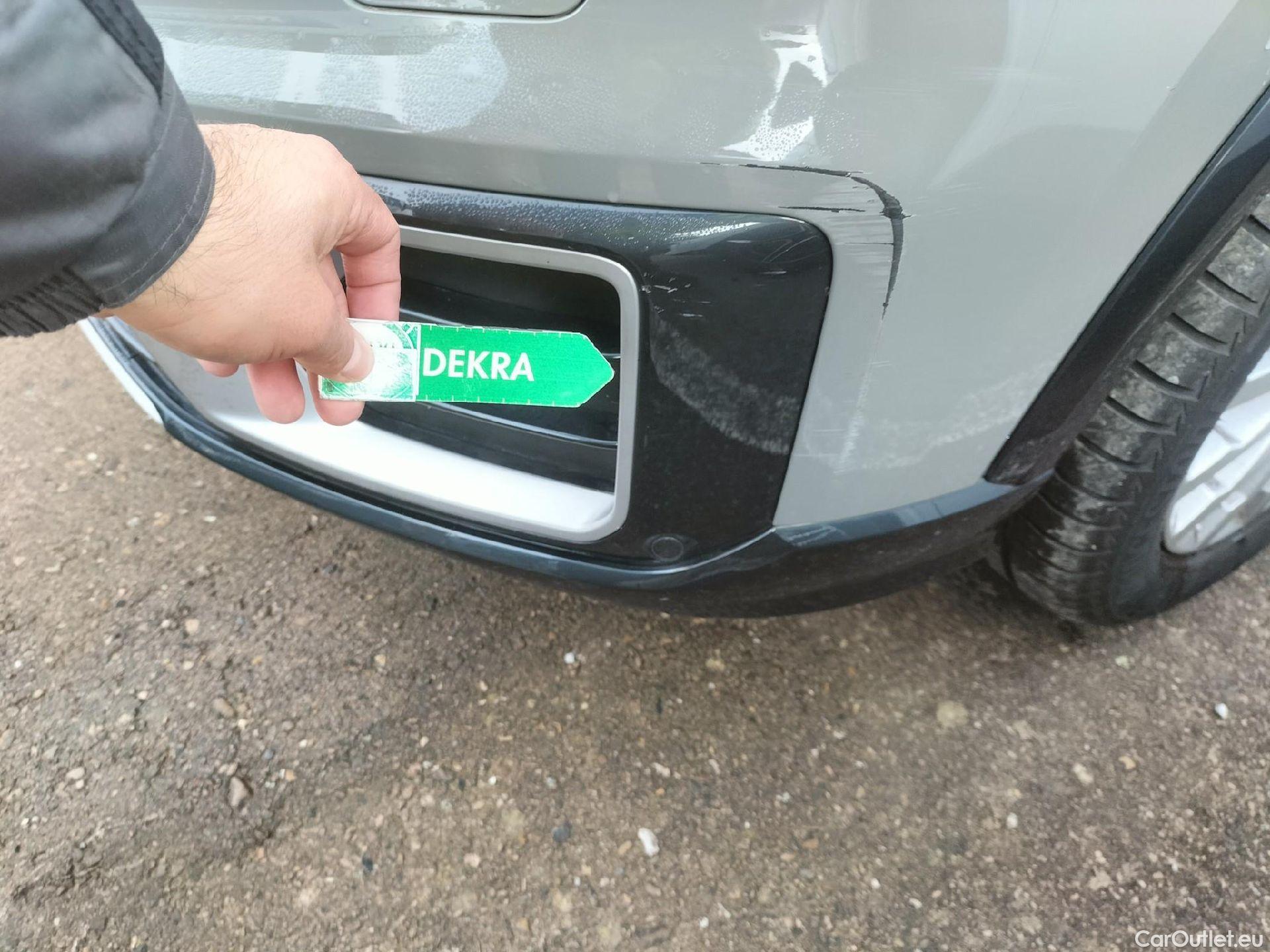  Audi  Q2 AUDI  / 2016 / 5P / todoterreno Design 30 TFSI 85kW (116CV) #11