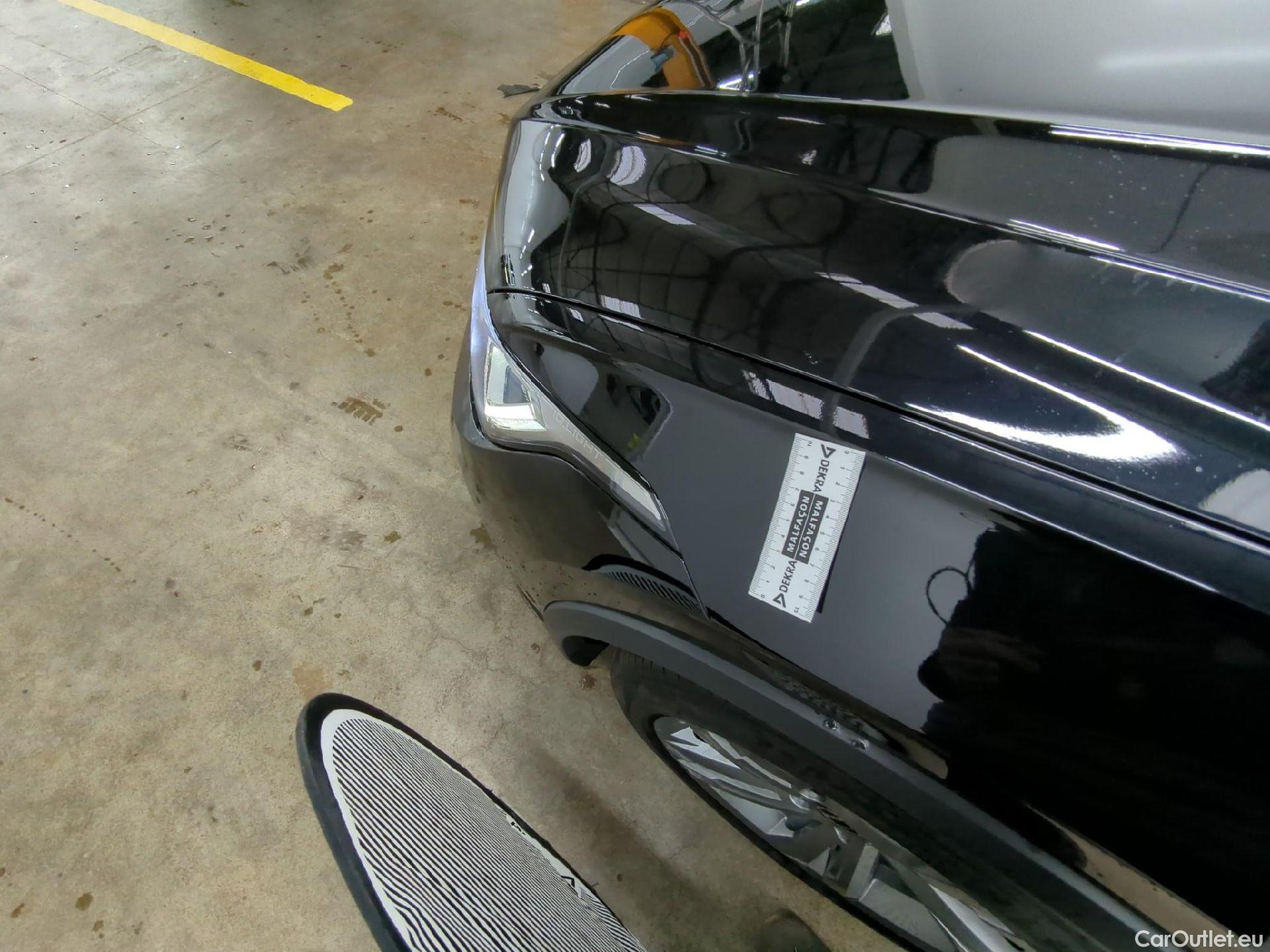  Volkswagen  Tiguan VOLKSWAGEN  / 2020 / 5P / SUV 1.4 eHybrid 245 DSG6 R-Line Exclusive #9