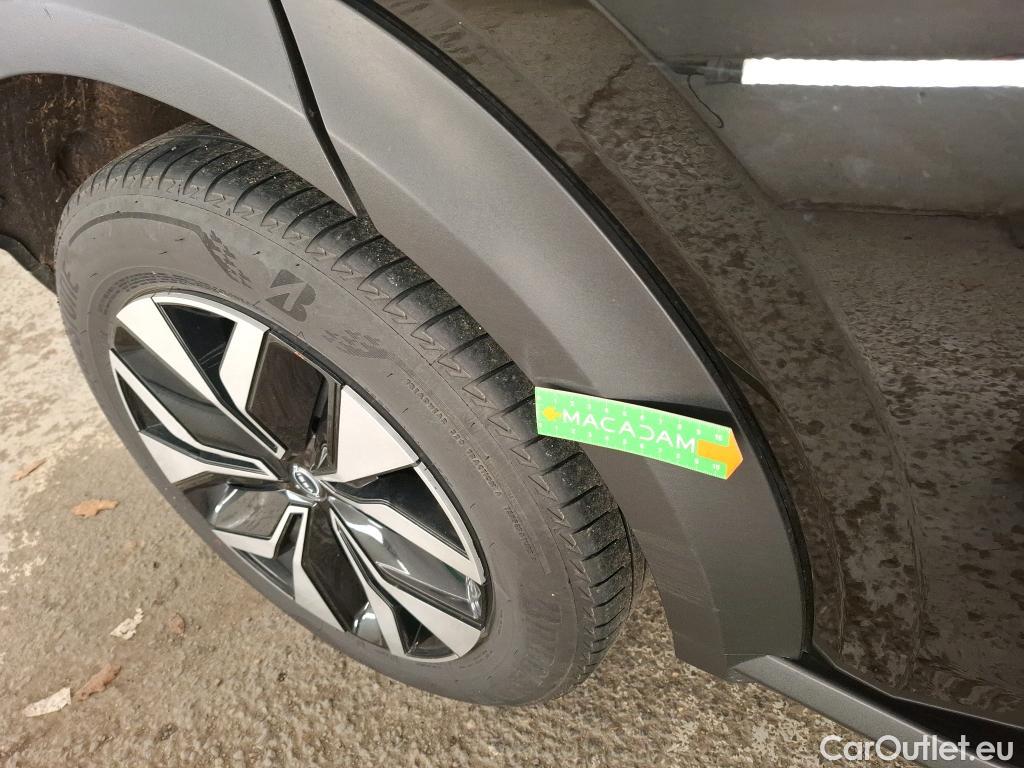  Nissan  Juke NISSAN  / 2019 / 5P / Crossover DIG-T 114 BVM6 Acenta #16