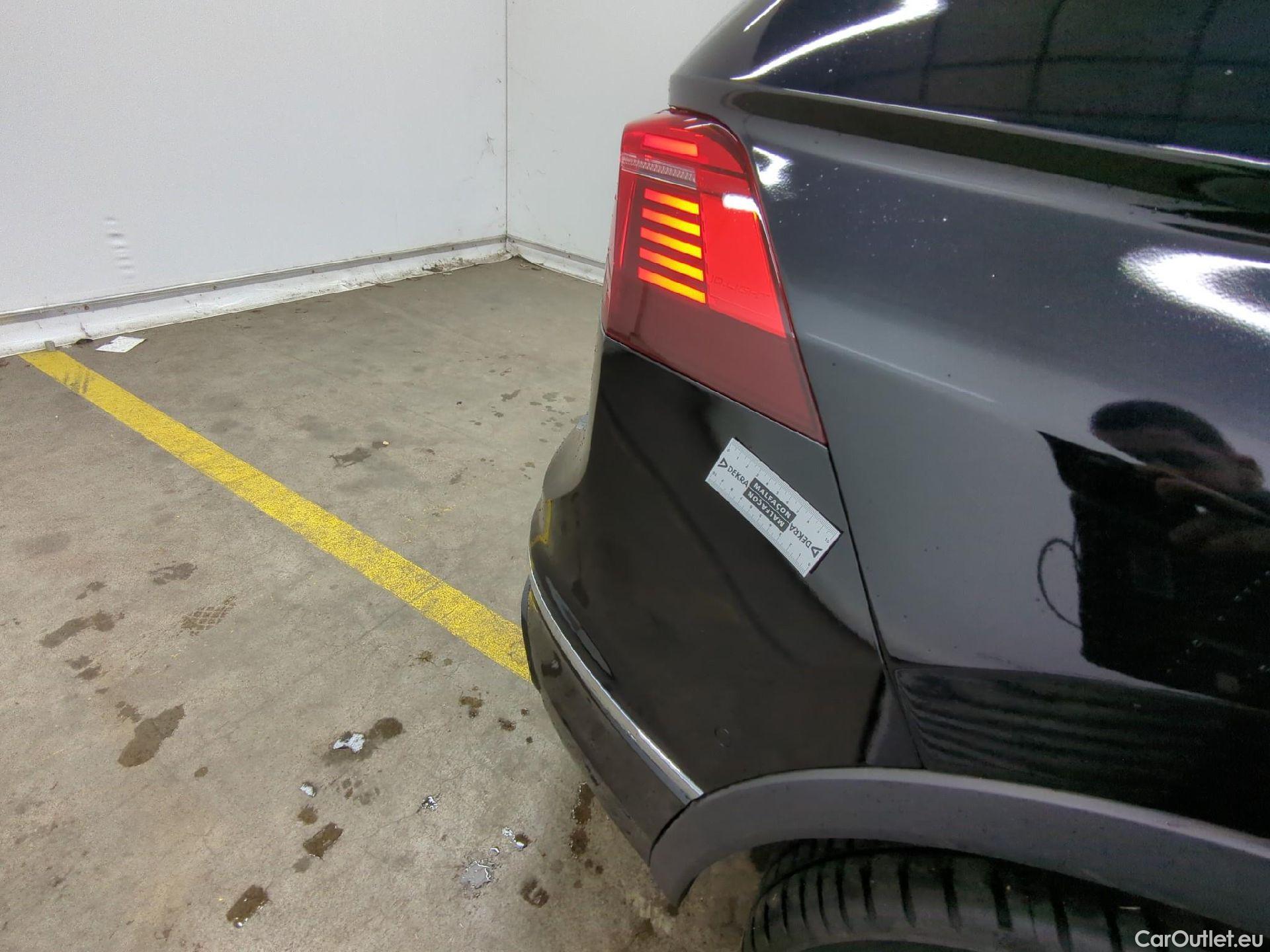  Volkswagen  Tiguan VOLKSWAGEN  / 2020 / 5P / SUV 1.4 eHybrid 245 DSG6 R-Line Exclusive #3