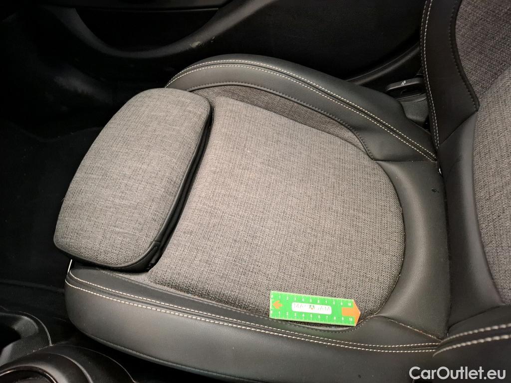  Mini  Cooper MINI Mini / 2021 / 5P / Berline  Edition Camden 136 ch BVA7 #30