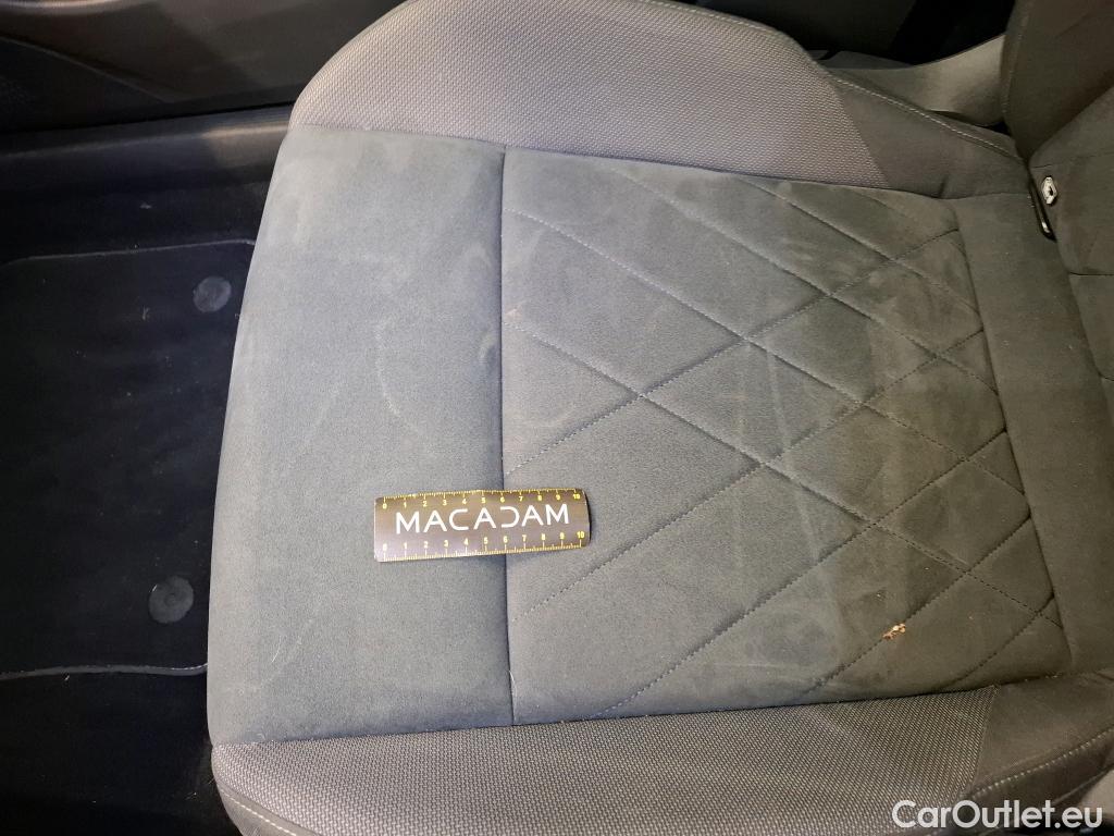  Volkswagen  Golf  VOLKSWAGEN / 2020 / 5P / Berline 1.4 eHybrid OPF 204 DSG6 Style #6