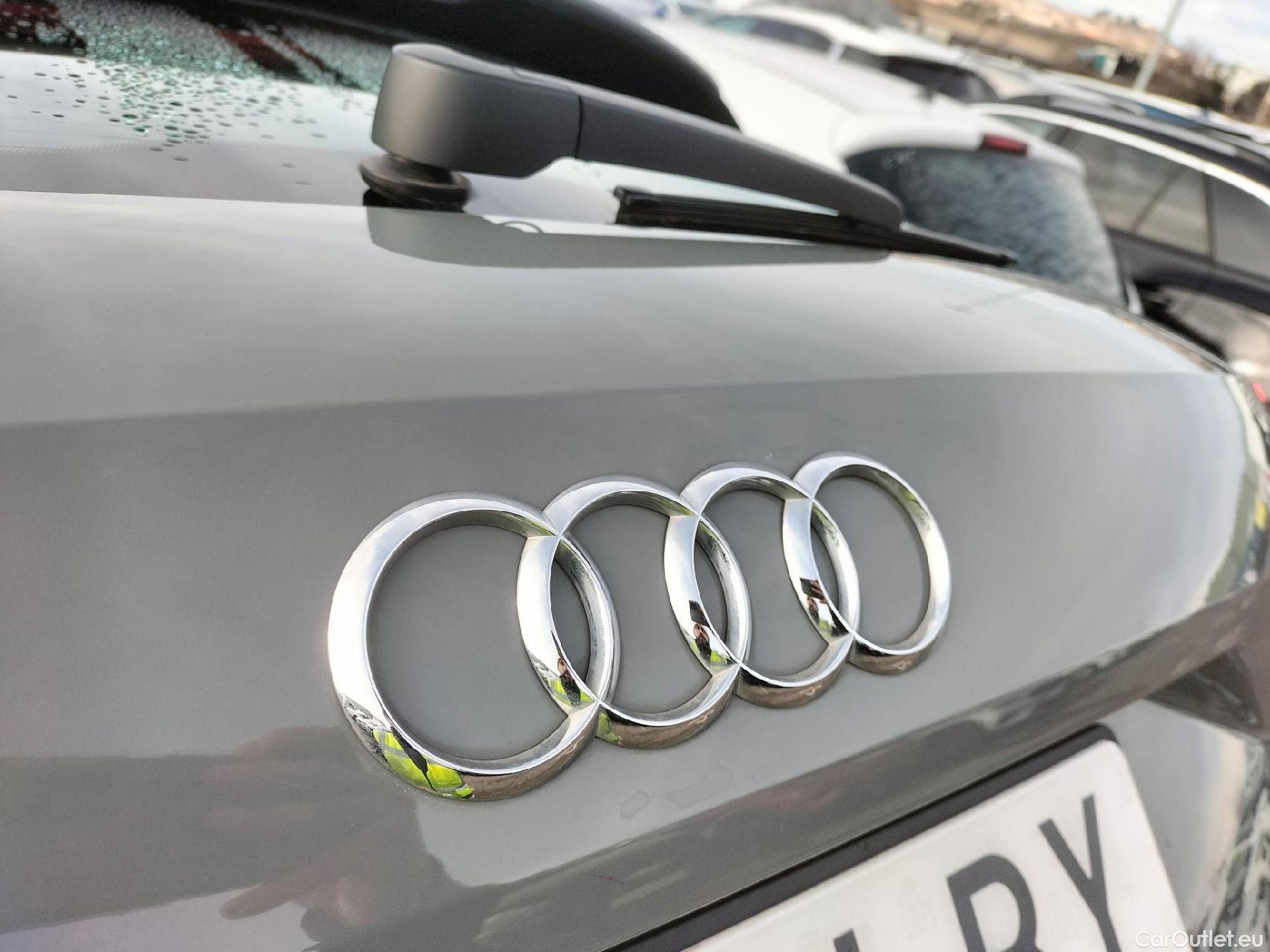  Audi  Q2 AUDI  / 2016 / 5P / todoterreno Design 30 TFSI 85kW (116CV) #41