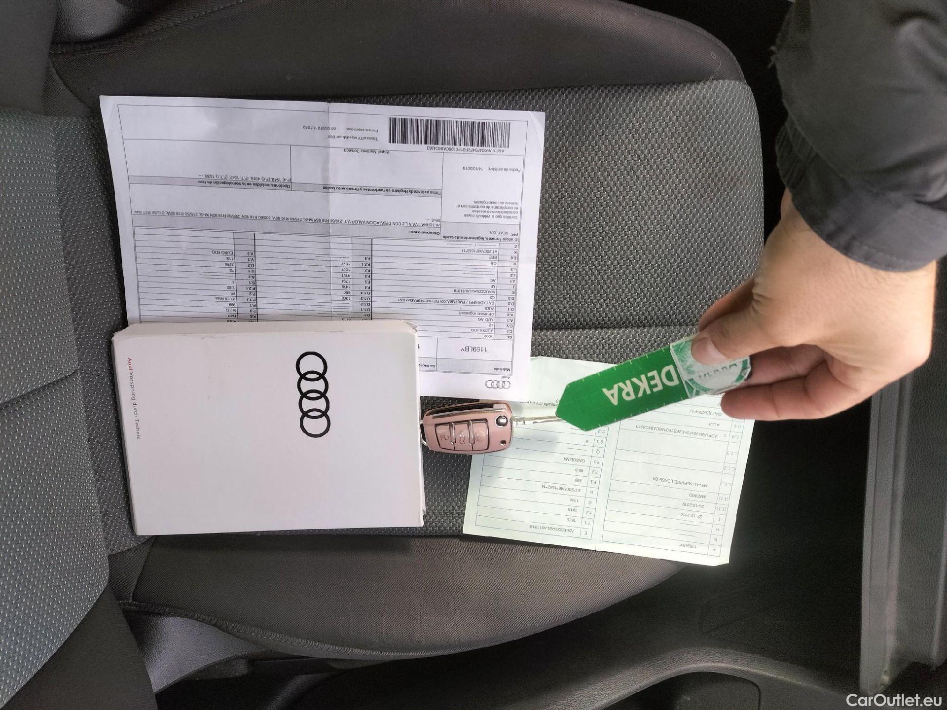  Audi  Q2 AUDI  / 2016 / 5P / todoterreno Design 30 TFSI 85kW (116CV) #1