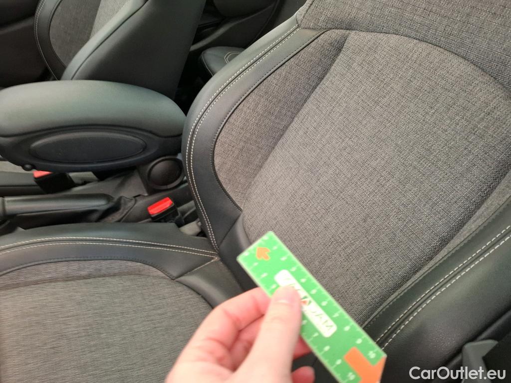  Mini  Cooper MINI Mini / 2021 / 5P / Berline  Edition Camden 136 ch BVA7 #32