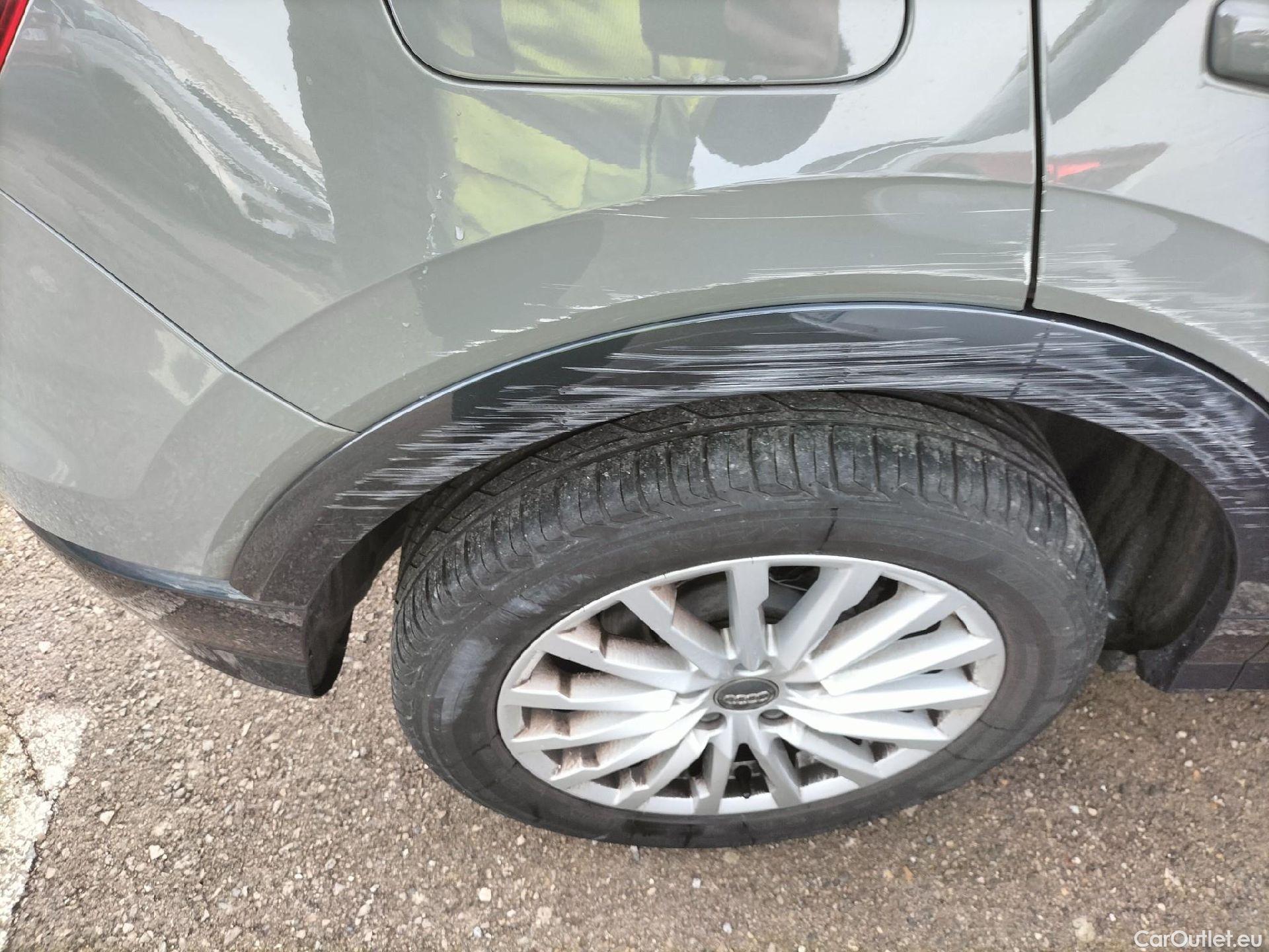  Audi  Q2 AUDI  / 2016 / 5P / todoterreno Design 30 TFSI 85kW (116CV) #47