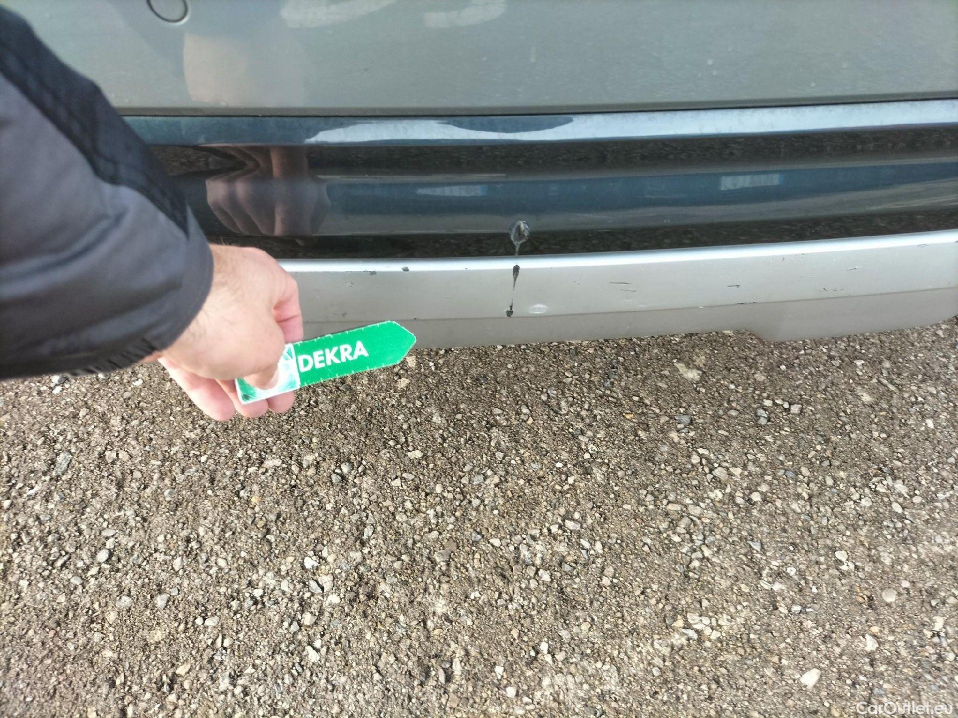  Audi  Q2 AUDI  / 2016 / 5P / todoterreno Design 30 TFSI 85kW (116CV) #38