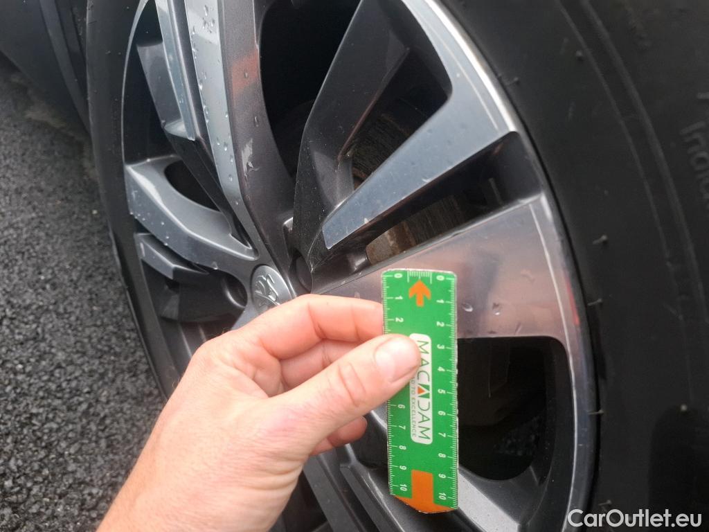  Peugeot  3008 PEUGEOT   2020  5P  SUV 16 HYBRID 225 EEAT8 Allure Pack #5