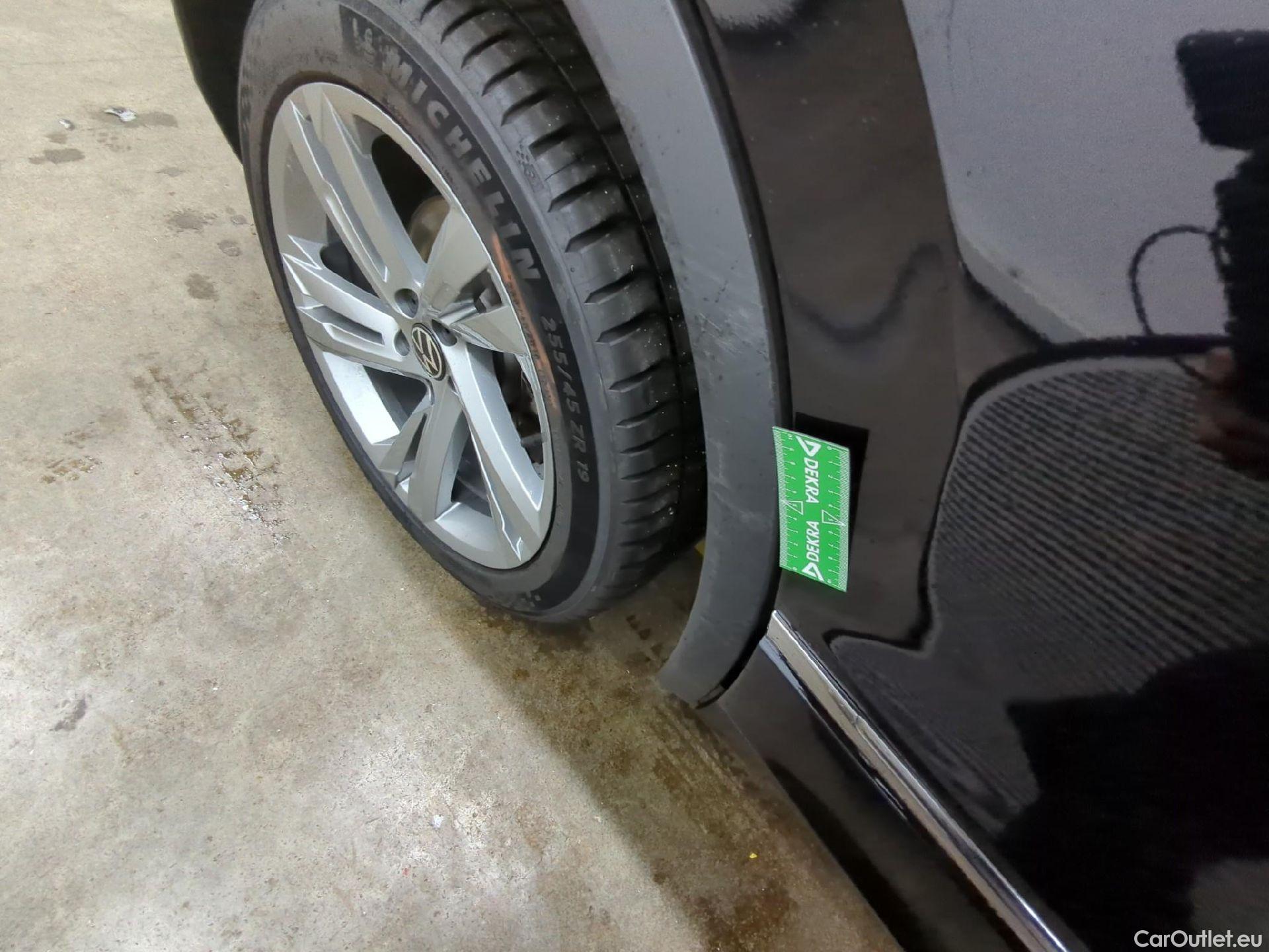  Volkswagen  Tiguan VOLKSWAGEN  / 2020 / 5P / SUV 1.4 eHybrid 245 DSG6 R-Line Exclusive #7
