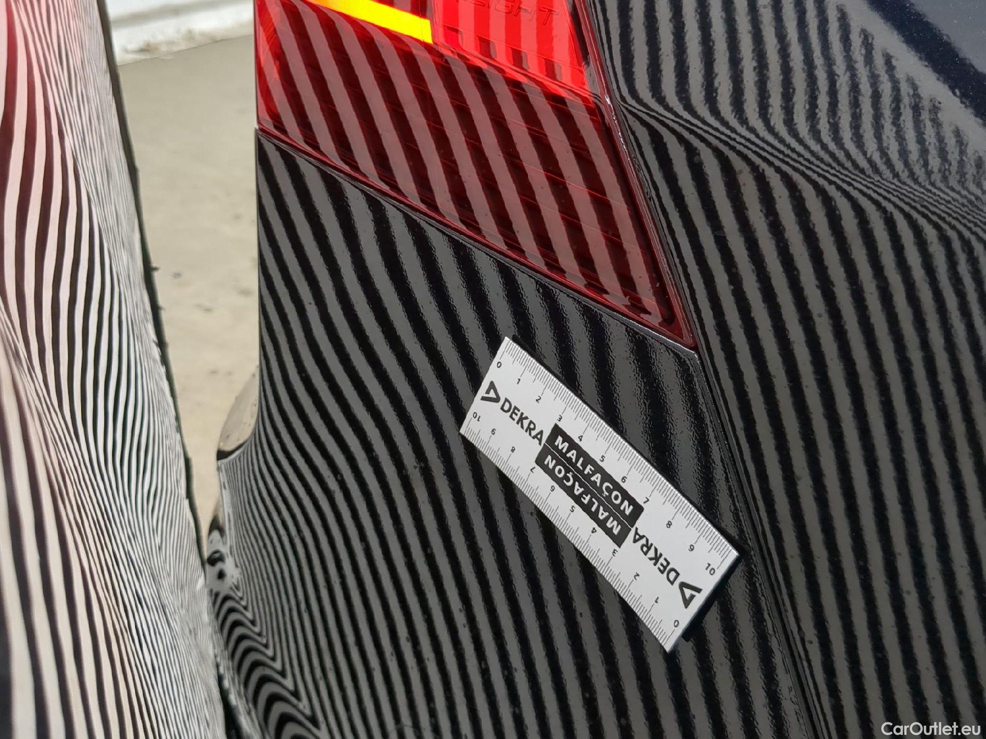  Volkswagen  Tiguan VOLKSWAGEN  / 2020 / 5P / SUV 1.4 eHybrid 245 DSG6 R-Line Exclusive #4