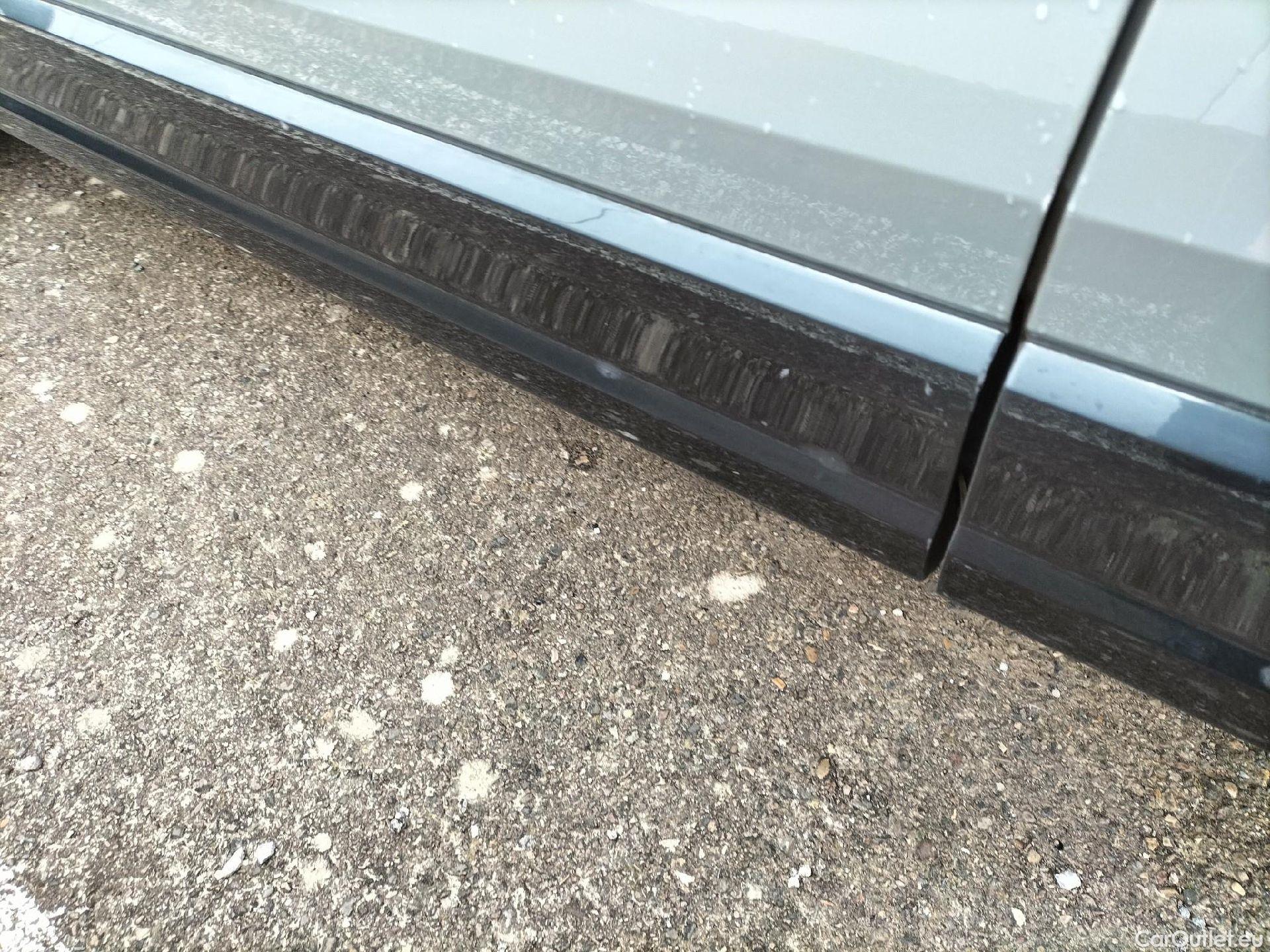  Audi  Q2 AUDI  / 2016 / 5P / todoterreno Design 30 TFSI 85kW (116CV) #22