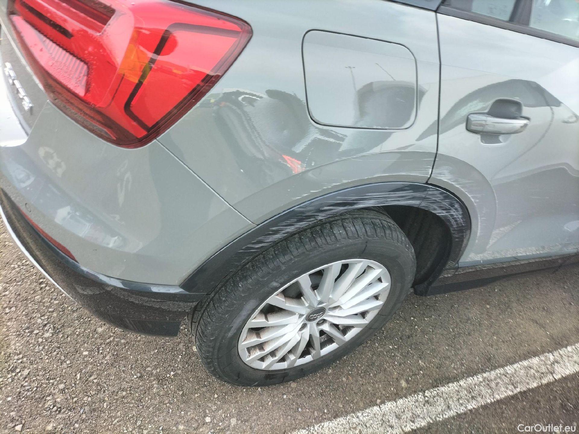  Audi  Q2 AUDI  / 2016 / 5P / todoterreno Design 30 TFSI 85kW (116CV) #46