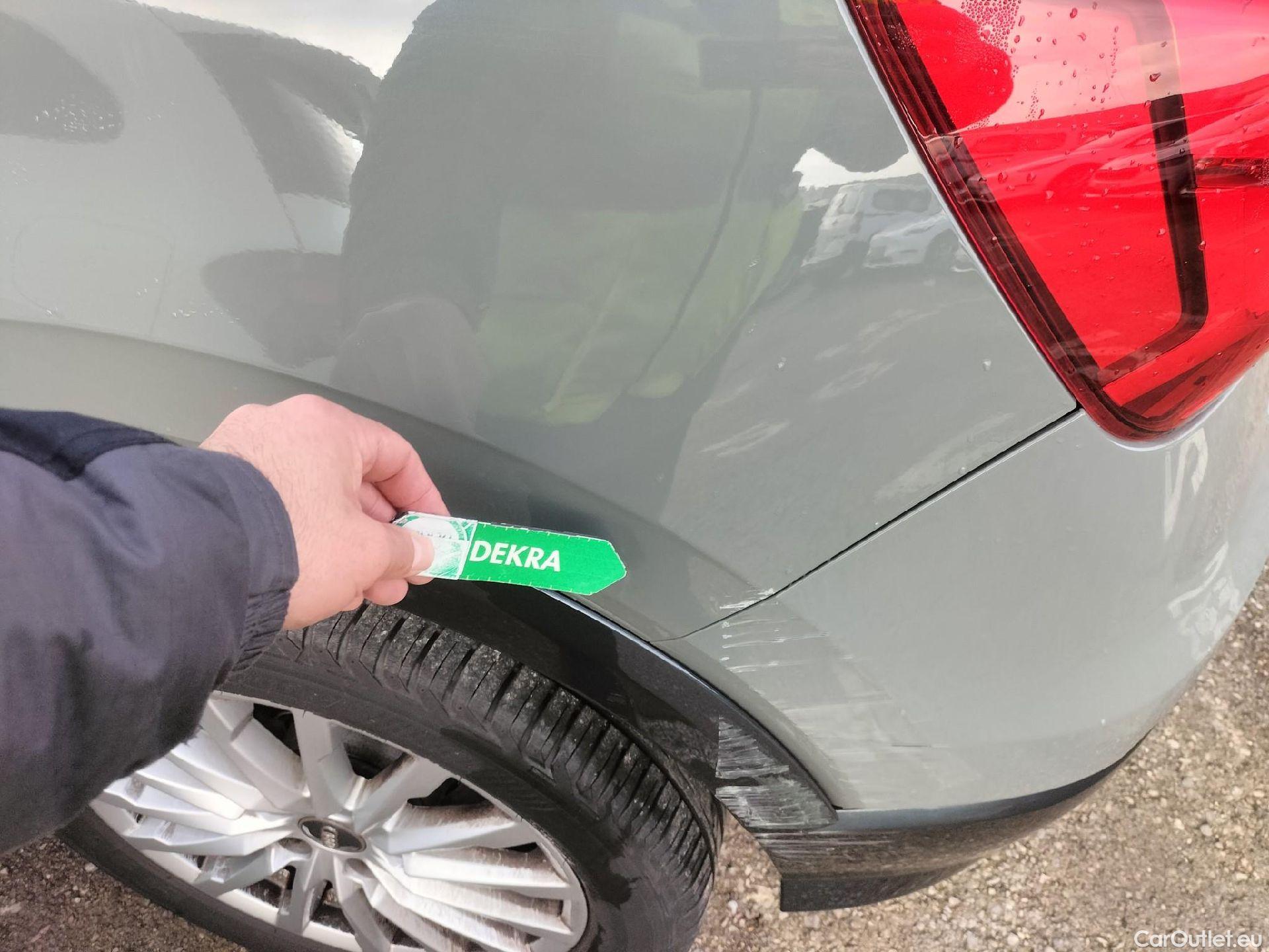  Audi  Q2 AUDI  / 2016 / 5P / todoterreno Design 30 TFSI 85kW (116CV) #28