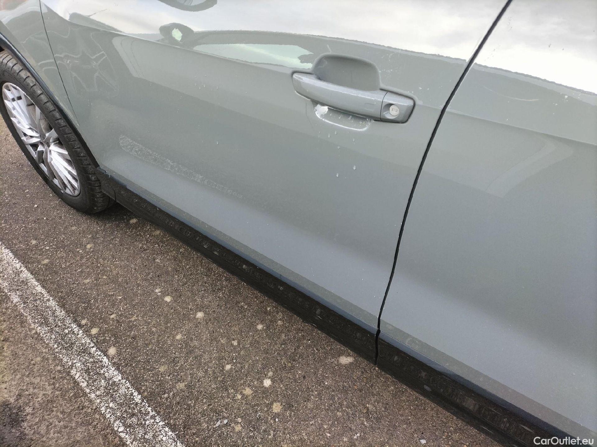  Audi  Q2 AUDI  / 2016 / 5P / todoterreno Design 30 TFSI 85kW (116CV) #21