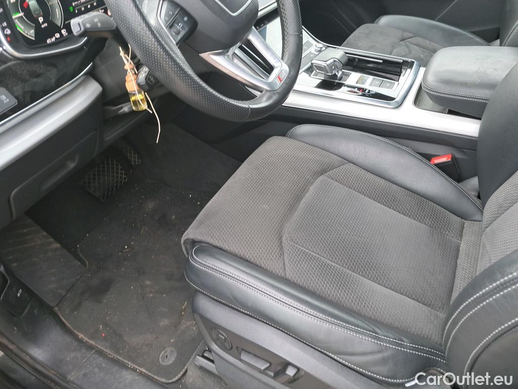  Audi  Q7 AUDI  / 2019 / 5P / todoterreno S line 55 TFSIe 280kW(381CV) quattro tip #24