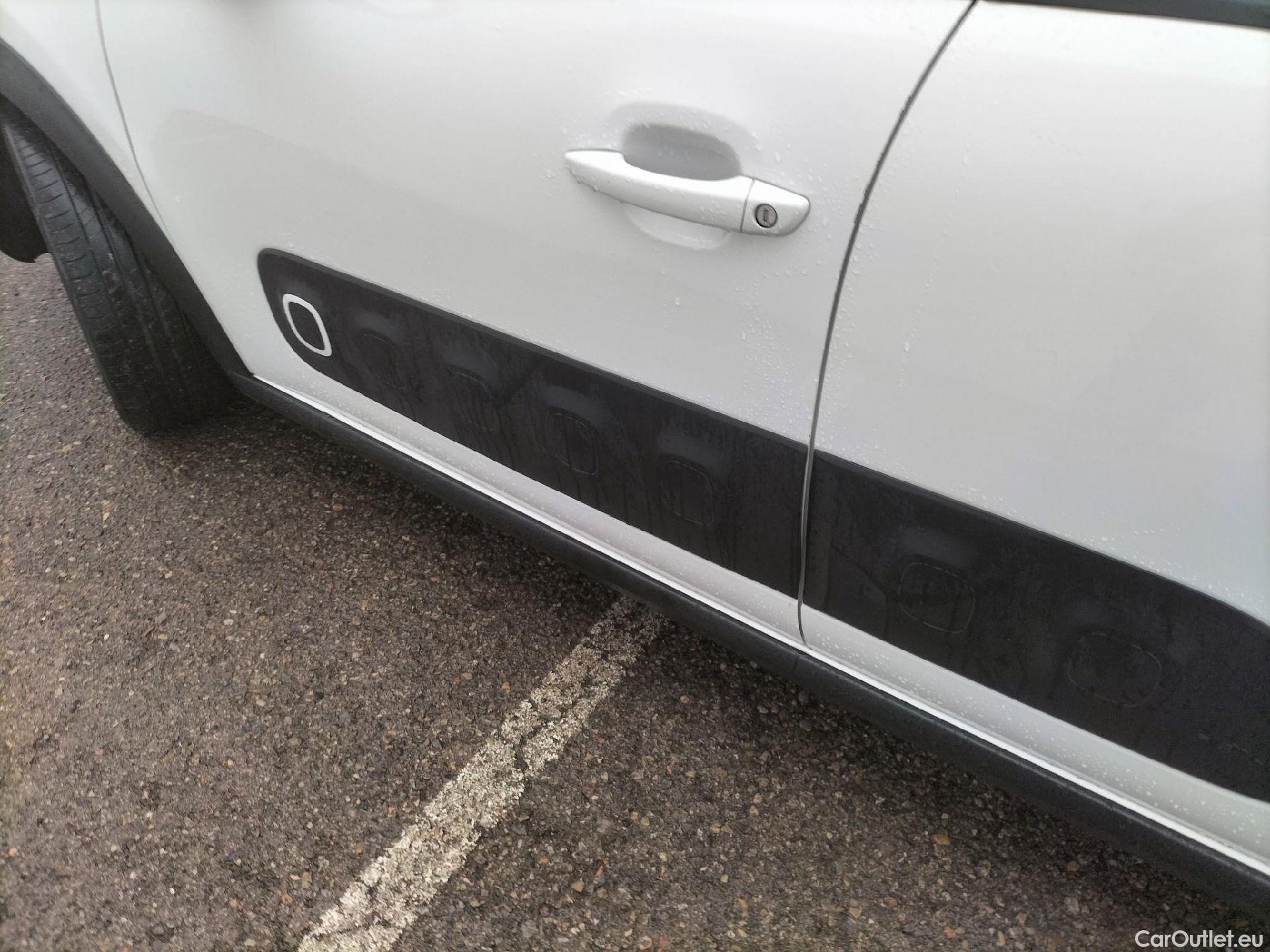  Citroen  C3 CITROEN  / 2016 / 5P / berlina con portón PureTech 60KW (82CV) FEEL (CX) #17