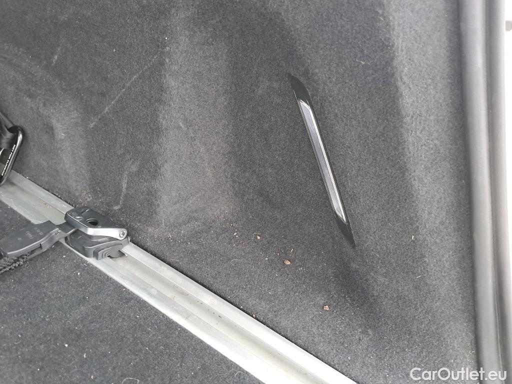  Audi  Q7 AUDI  / 2019 / 5P / todoterreno S line 55 TFSIe 280kW(381CV) quattro tip #19